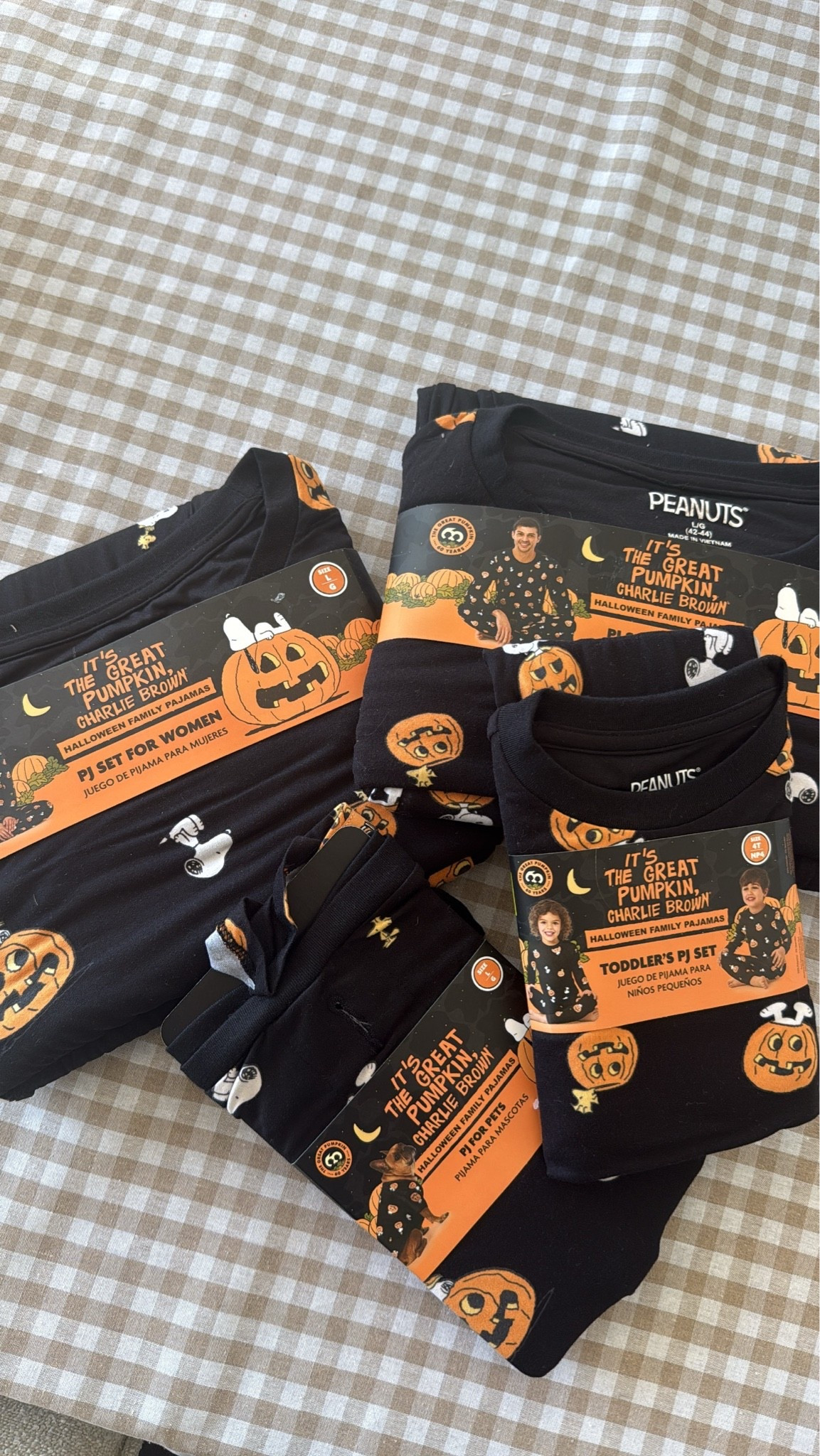 Family Halloween Pajamas!! 🎃🤍🦇

#LTKSeasonal