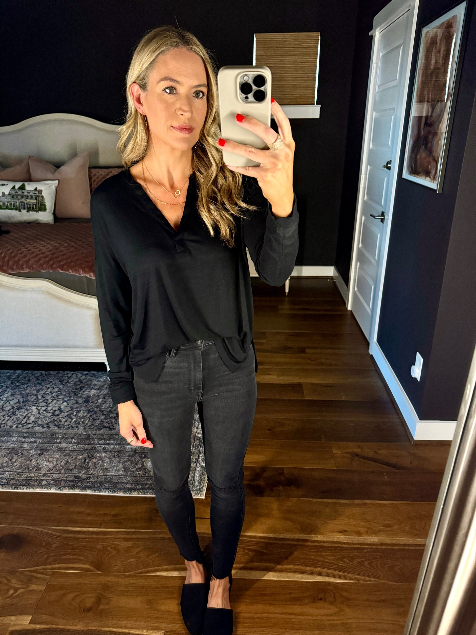Fall Outfit 🍂 Black is always in style. The entire Vici site is 30% off using code NOV30. 

#everypiecefits

Black jeans 
Distressed denim 
Distressed jeans
black denim 
Casual outfit 

#LTKOver40 #LTKStyleTip #LTKSaleAlert