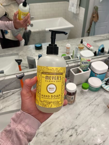 Was influenced by my friend Sarah on this one. This hand soap smells so good and is a great addition to a guest bathroom - would make a great affordable housewarming gift with some dish towels or hand towels !

Clean beauty , bathroom soap, gifts under $10, hand soap 

#LTKfindsunder50 #LTKGiftGuide
