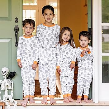 Burt’s Bees Baby Family Jammies Matching Holiday Organic Cotton Pajamas | Amazon (US)