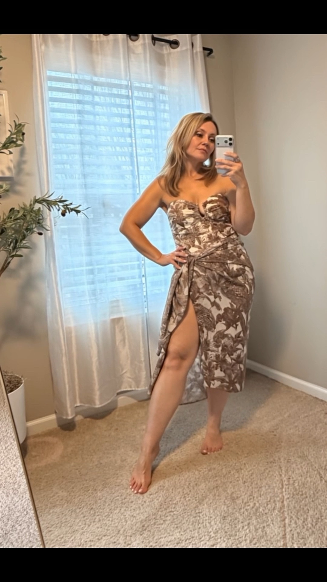 #WalmartPartner This Sofia by Sofia Vergara One-Piece Swimsuit is SO flattering. I love the 360° smoothing, built-in support, and how chic it looks paired with the matching sarong. It gives elevated resort vibes without the splurge and fits like a dream (I’m wearing a medium)
Find it here: https://liketk.it/61o0P
All new fashion: https://rstyle.me/+lh27ThkU5Q3NVsW4zPCTwQ
Check out my LTK to shop this and more of my favorite Walmart finds!
#WalmartPartner #WalmartStyle @WalmartStyle Walmart


#LTKMidsize #LTKootd #LTKSwim