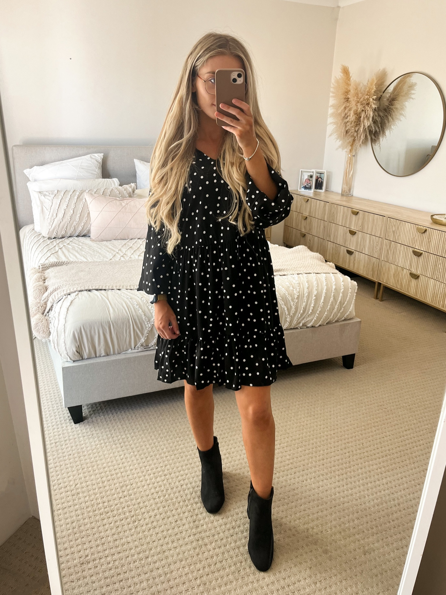 Dress - Im wearing a size XXS and i’m a size 6. The fit was perfect. Honestly obsessed with this dress. It doesn’t look much off but its a really nice dress and a really flattering length.

#LTKstyletip #LTKfit