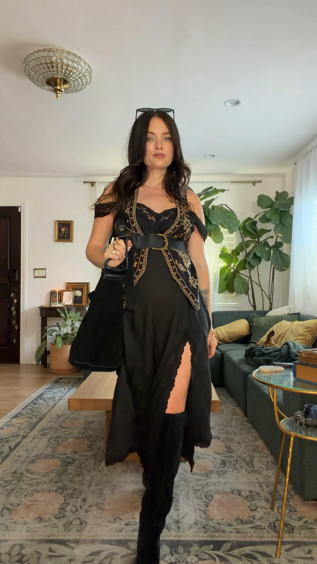 Don’t forget ✨🌝🖤⭐️ #outfitoftheday