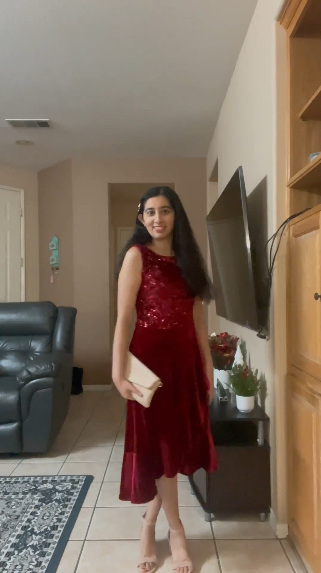 The perfect, sparkly, gorgeous dress for any holiday or Christmas party! Would even work so great for a NYE celebration!! ✨✨❤️❤️ 

You have to get this one!! It has a nice velvet material with a deeper red shade. Wearing a size small. 



#LTKStyleTip #LTKWedding #LTKHoliday
