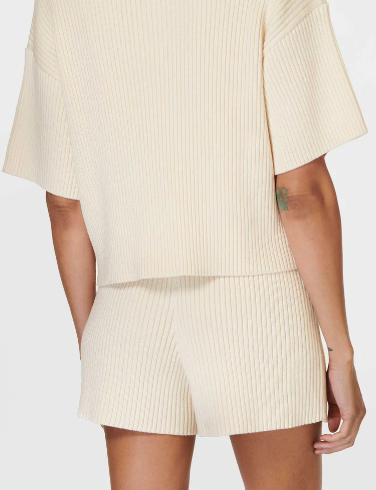 Sweaty Betty | Retreat Rib Short - Studio White | The Sports Edit | The Sports Edit