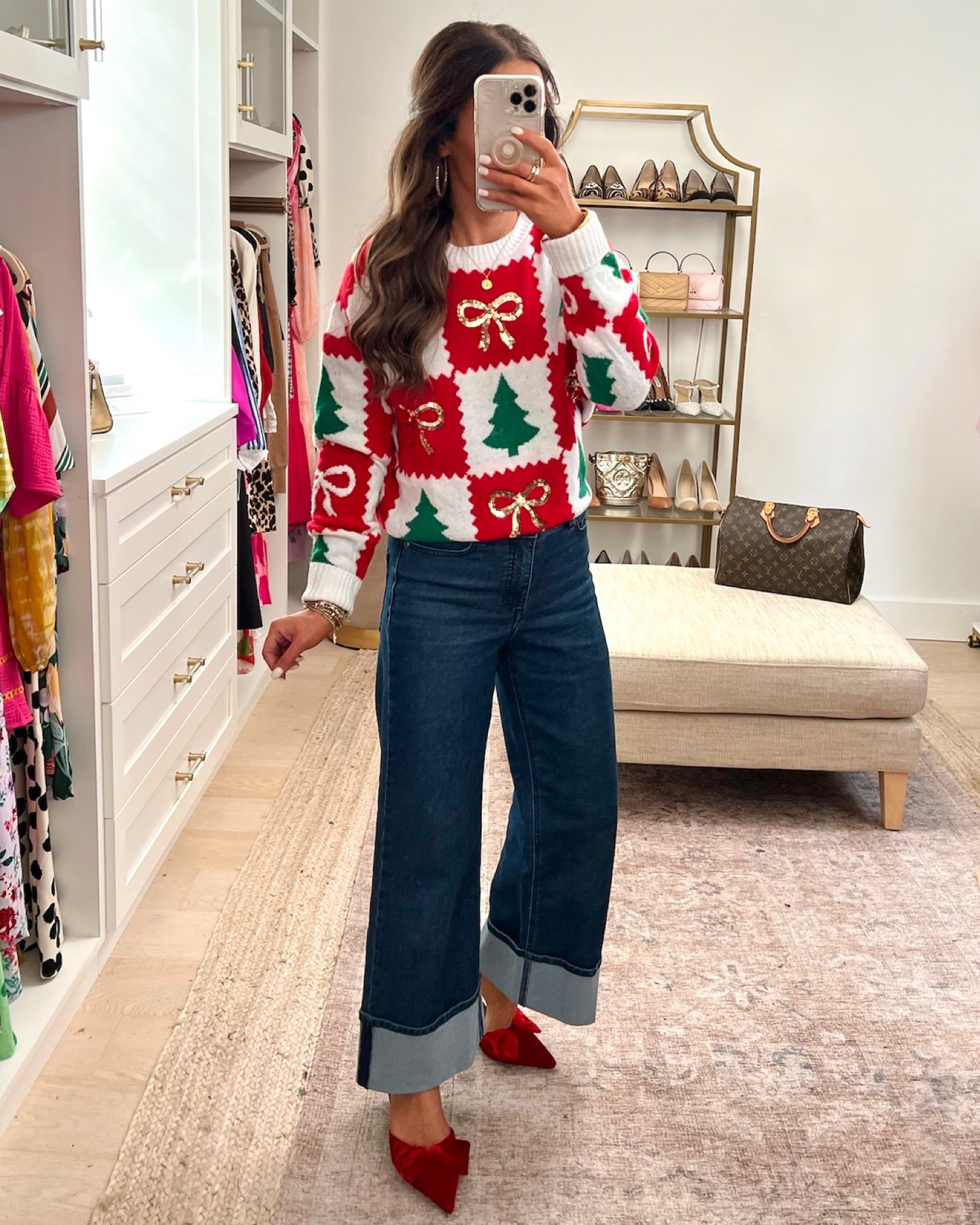 Loving this new Walmart outfit! Wearing size S in the sweater and 2 in the jeans 