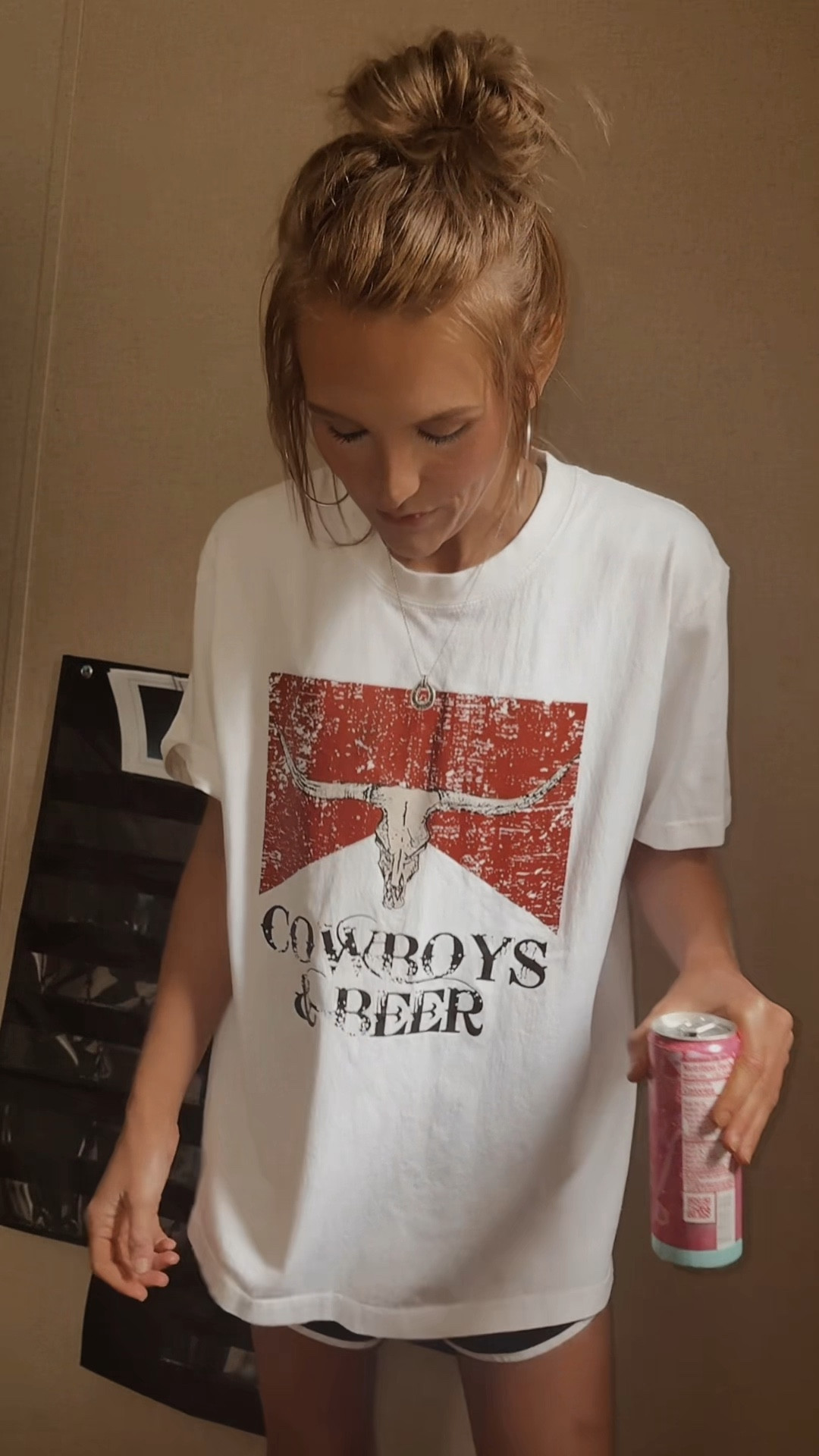 If Conway was still around, he’d be wearing this shirt too. 😉

#LTKBeauty #LTKStyleTip #LTKFindsUnder50