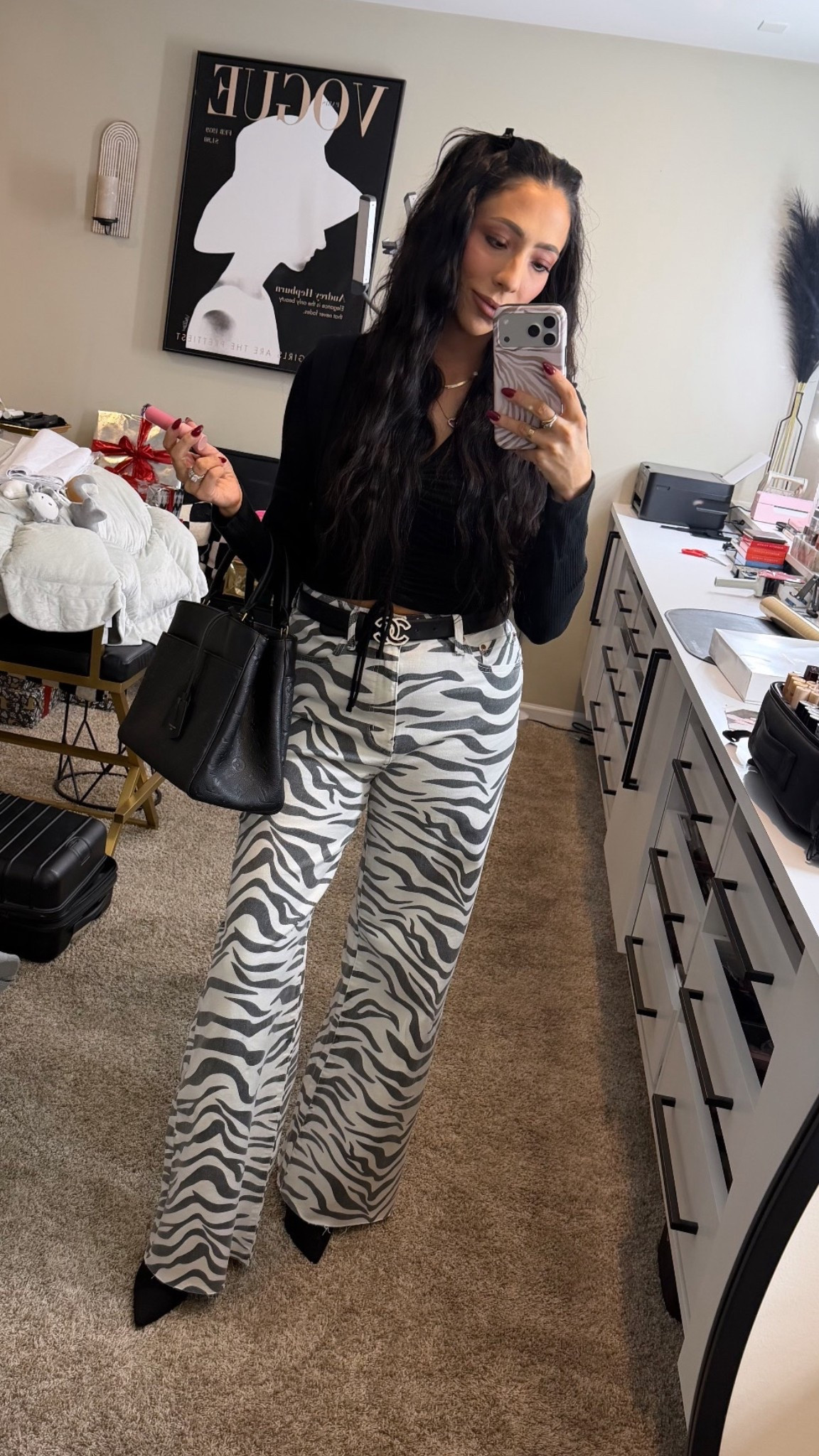 Can you tell I like animal print? 🖤🤍 #zebrapants #dazed #dazedpants