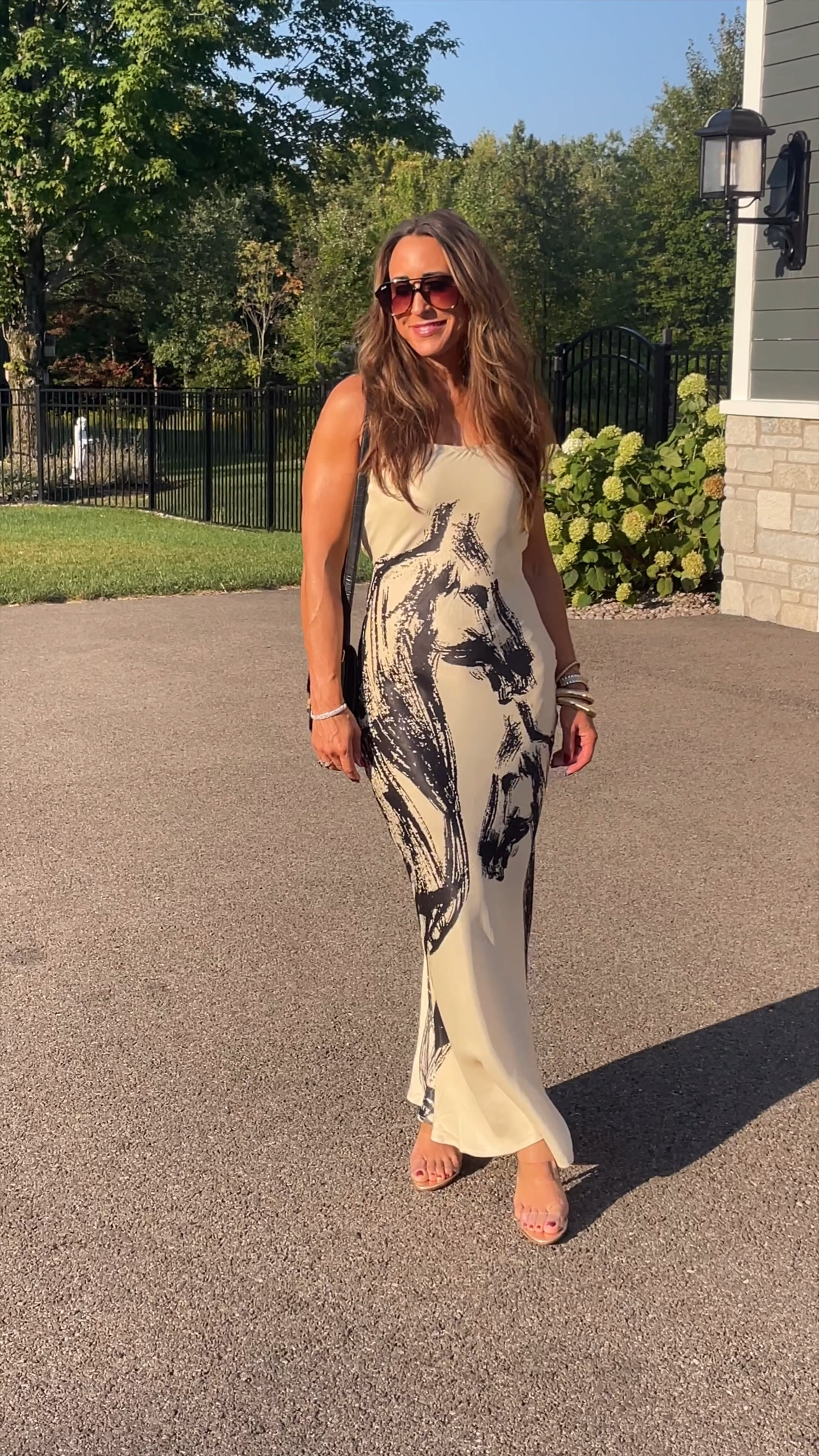 My exact dress is linked but this pattern seems to have never made it to anthro online. Exact dress available in other pattern/print options. It’s such a flattering fit! I’m wearing an XS. 


Fall dress
Western style
Cowgirl
Equestrian luxe
Horse dress
Horse sweater 
Horse style
I love horses 

#LTKParties #LTKOver40 #LTKFallSale