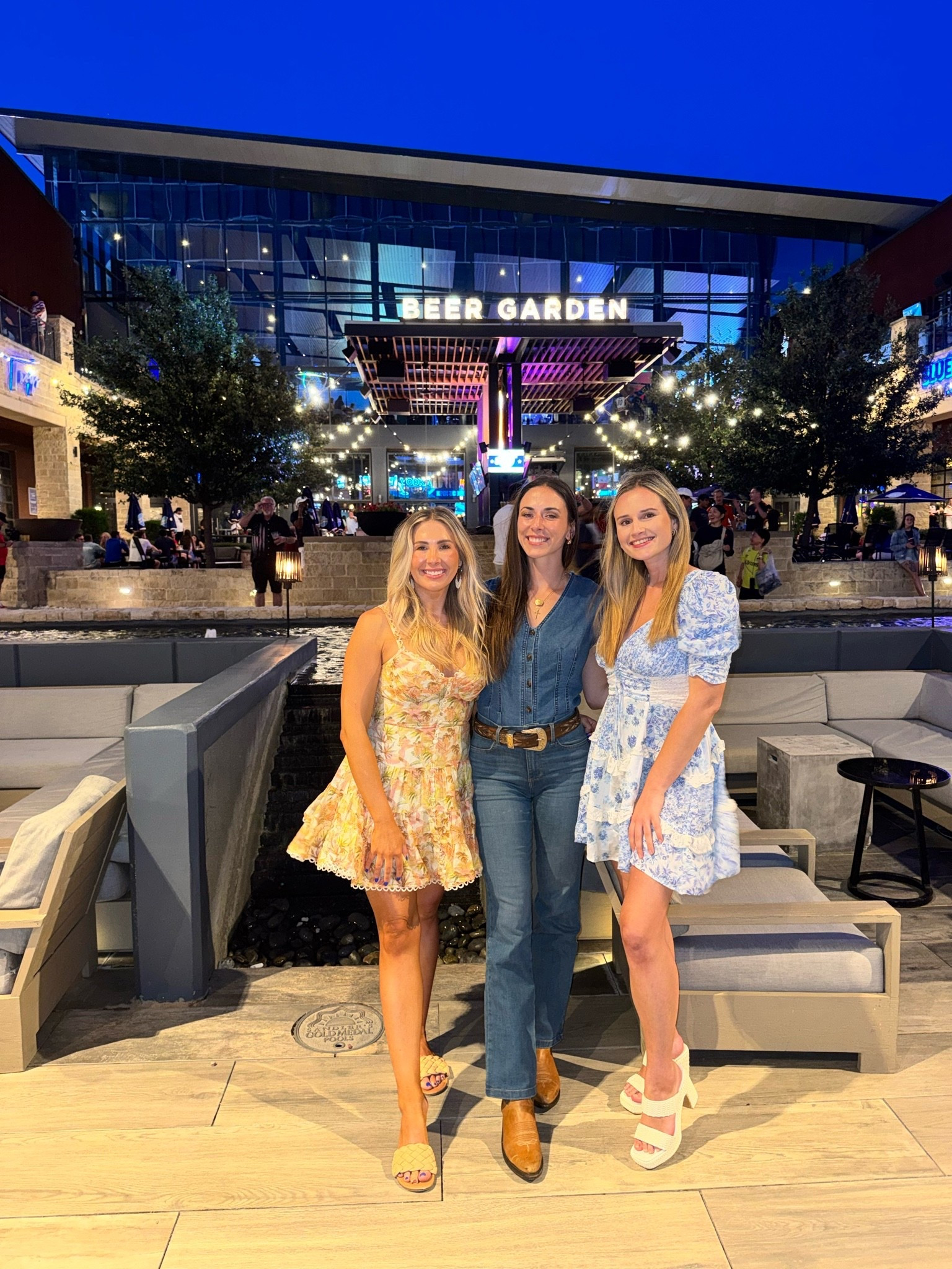 For love and lemons dress - wearing a size medium and I’m 5’5 for reference! 

Blue floral dress - summer floral dresses - summer dress - girls night outfits

#LTKootd #LTKdayinmylife #LTKSeasonal