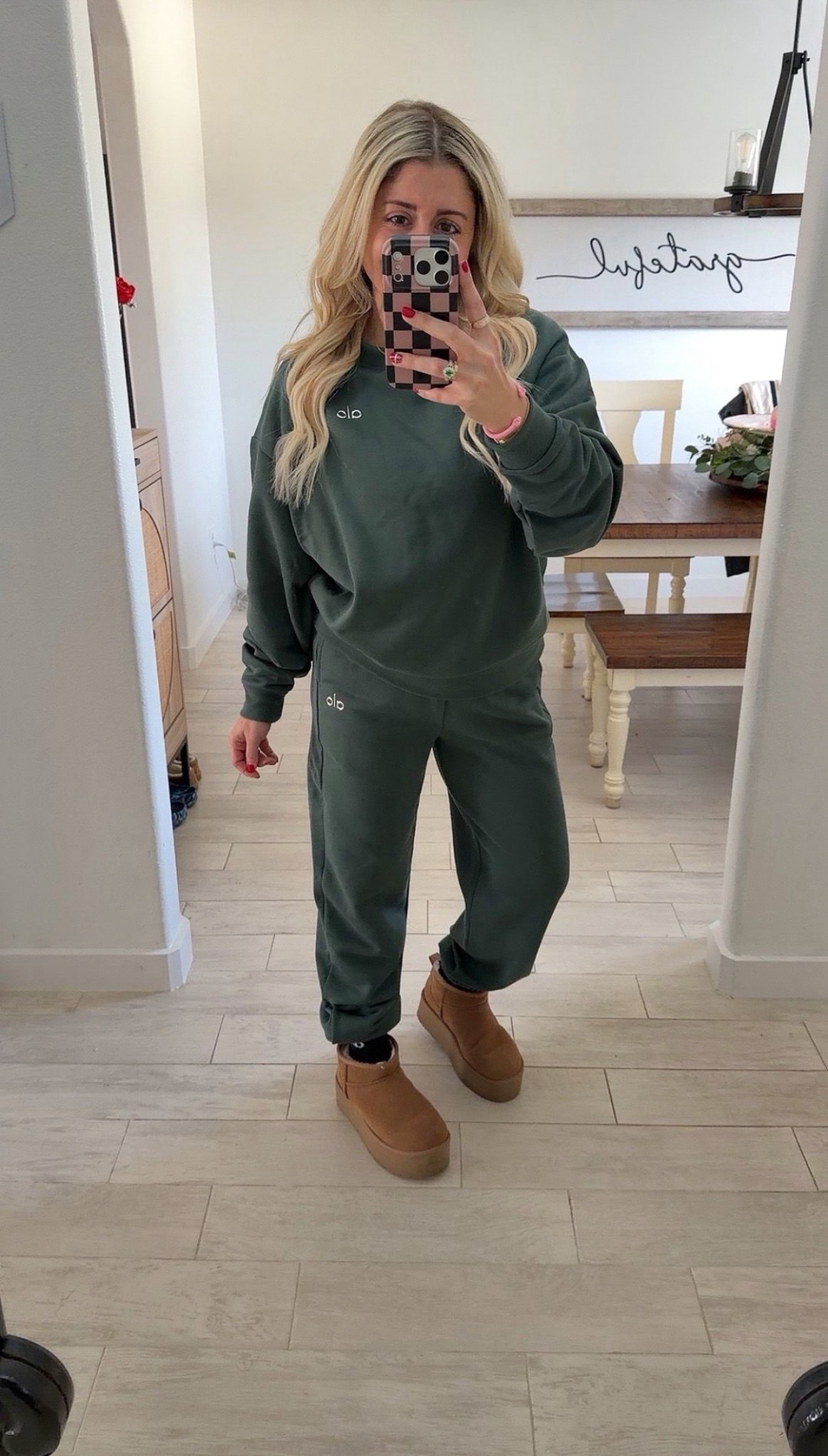 Comfy winter outfit
Alo matching set small
Ugg boots tts

#LTKootd 

#LTKFindsUnder100 #LTKFindsUnder50