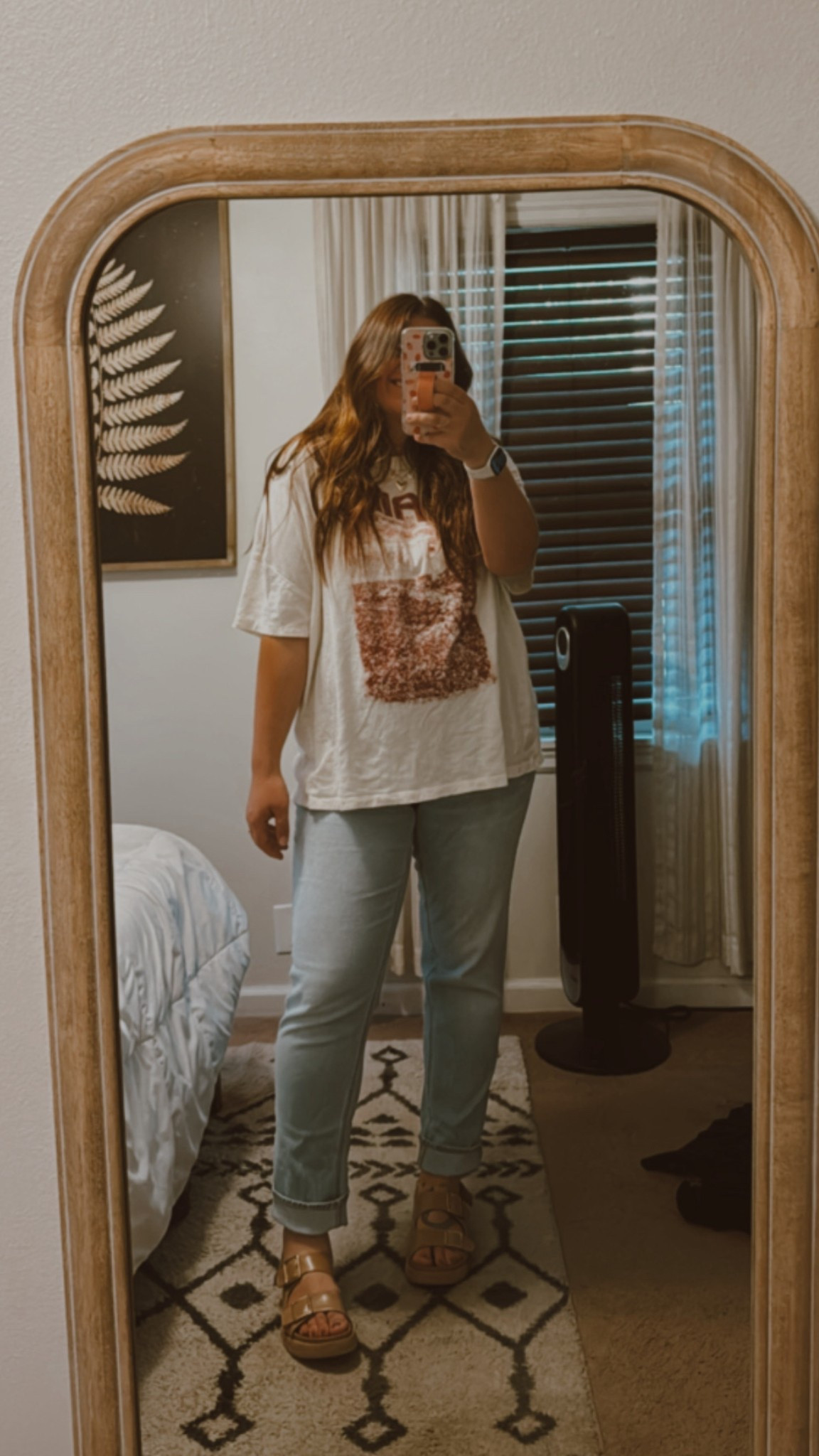 maternity outfit inspo | bump style | oversized graphic tee outfit | maternity jeans 

#LTKBump #LTKFindsUnder50 #LTKStyleTip