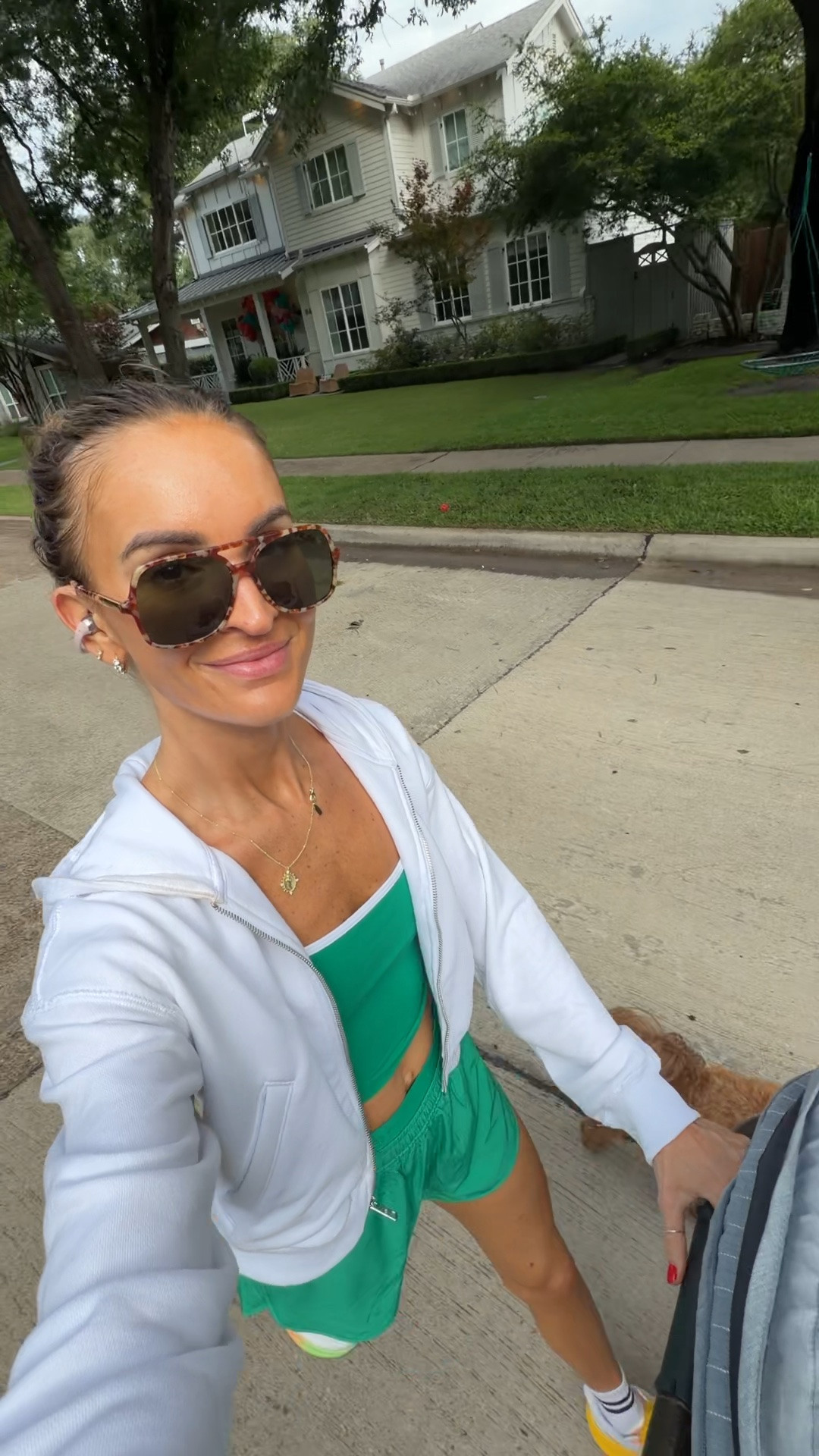 This morning’s walk outfit 🤍 obsessed with this new green color from vuori! 😍 runs a little small