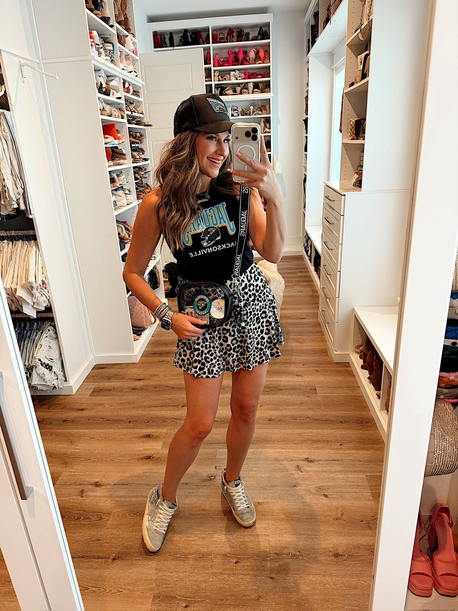 Jacksonville jaguars game day outfit!

#LTKStyleTip #LTKFindsUnder50 #LTKSeasonal