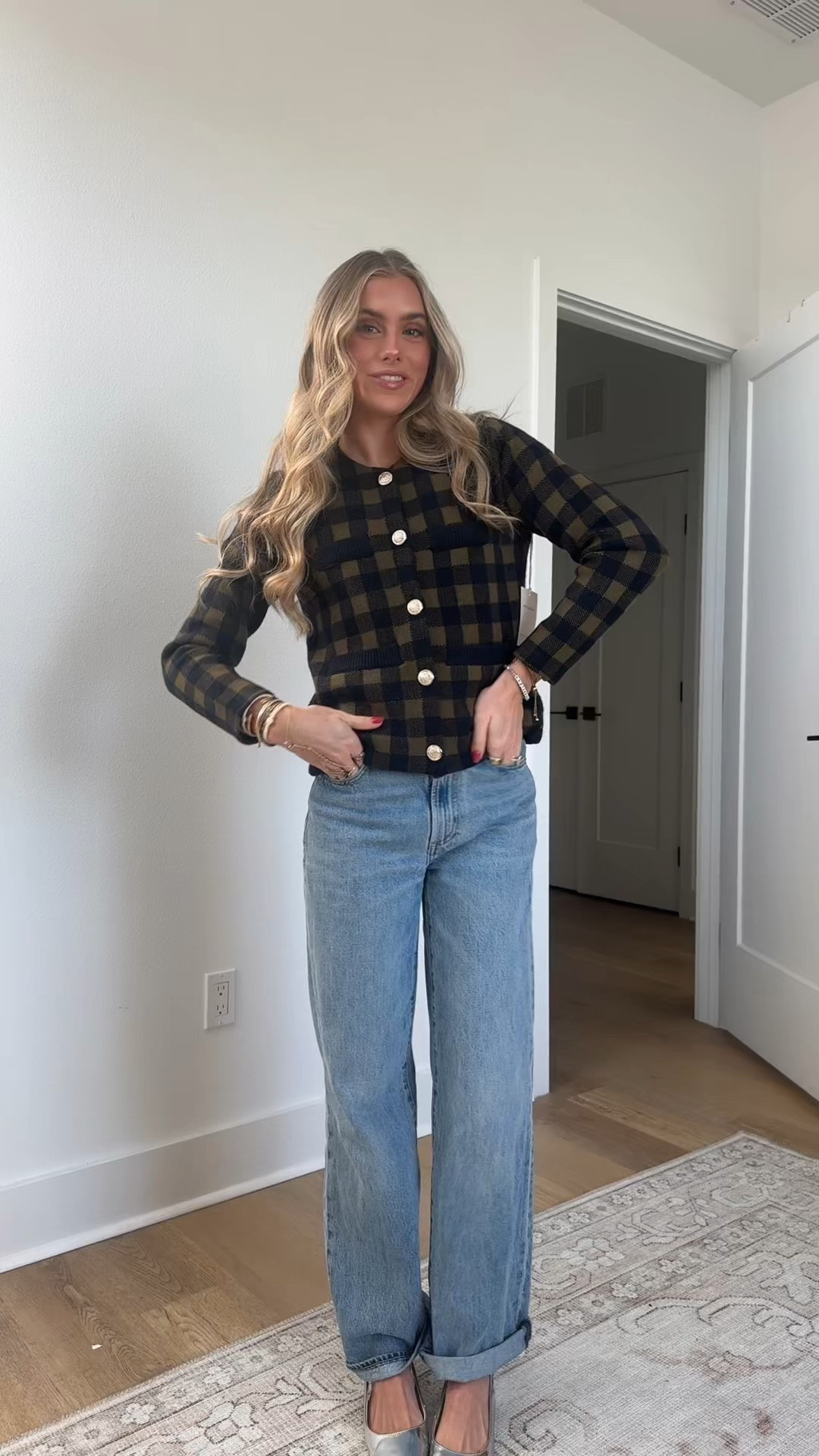 Walmart size XS As classic as it gets, Free Assembly's Plaid Welt Pocket Cardigan is part sweater, part jacket and totally iconic. This collarless sweater features a colorful plaid pattern, regal gold-tone buttons and front welt pockets with ribbed trim. Make it a match with our Fit and Flare Mini Skirt (sold separately) and own sweater dressing this season

#LTKWorkwear #LTKFindsUnder50 #LTKootd