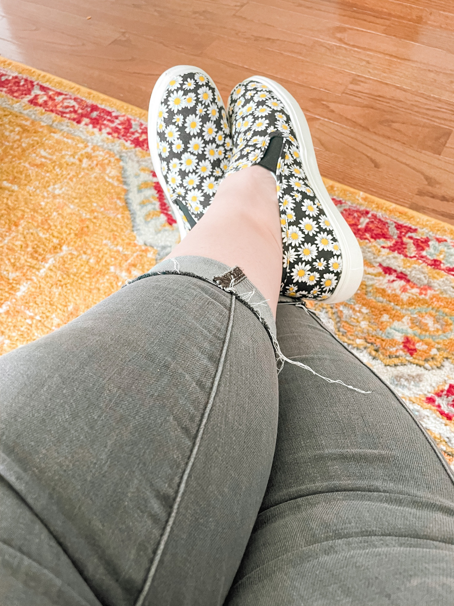 Canvas sneaker, floral shoes, plus-size jeans, plus-size denim, plus-size black jeans, plus-size skinny jeans, area rug

#LTKcurves #LTKhome #LTKshoecrush