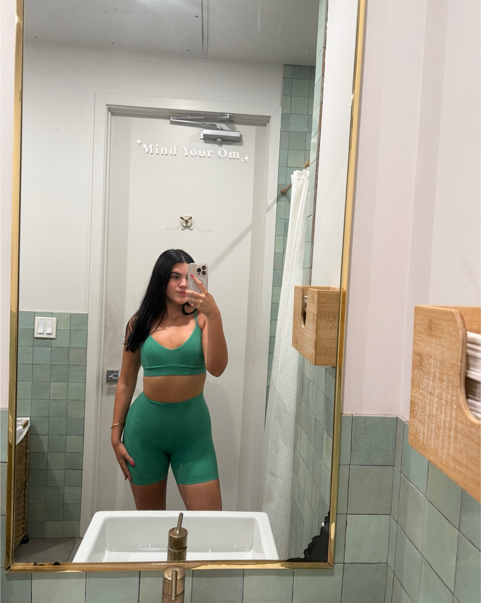 Use my discount code: DIAAREQUENA at check out! I love me a comfy workout set! #yearofours

#LTKActive