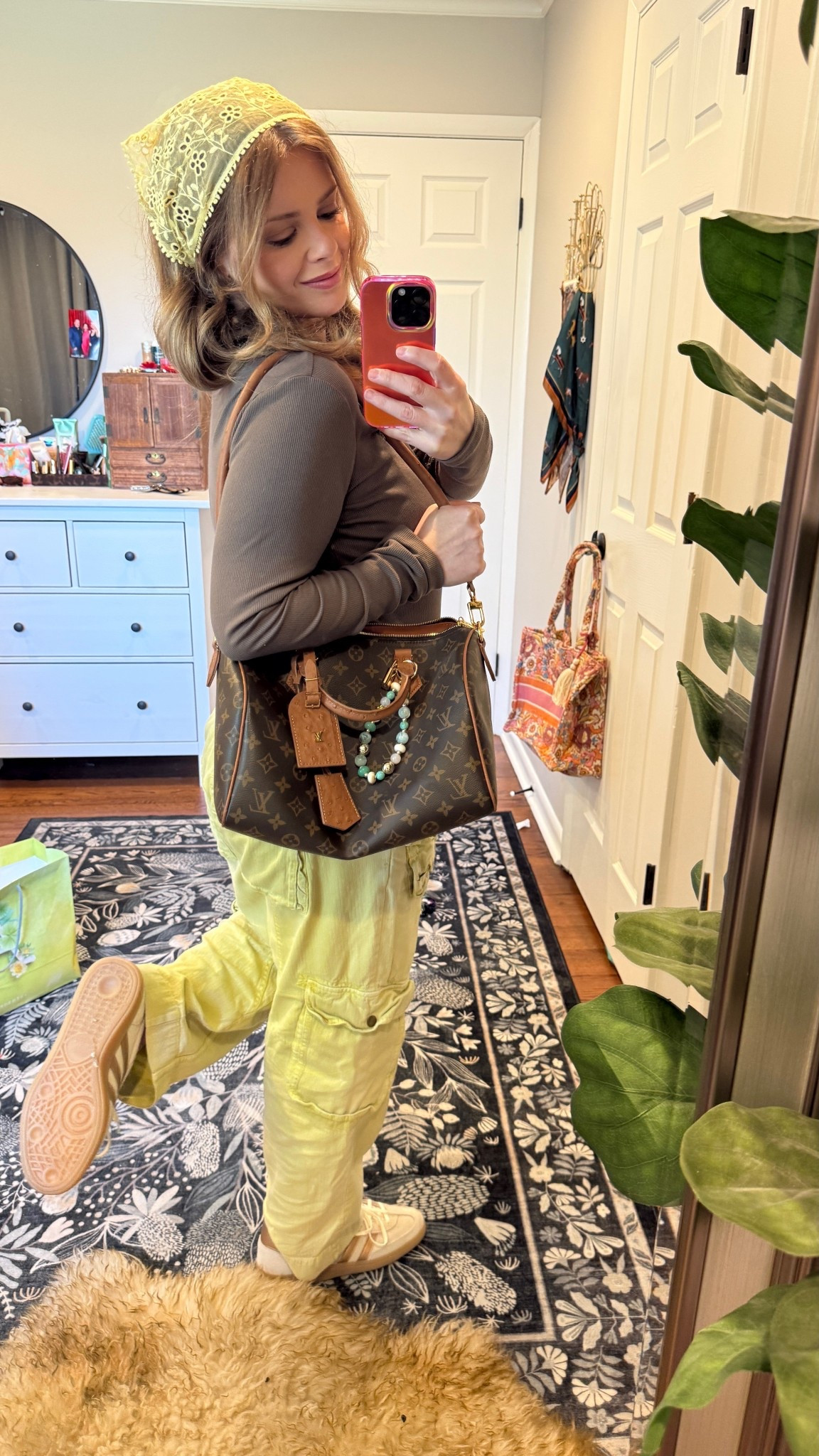 #yellowapp #springoutfit

#LTKSeasonal #LTKootd #LTKMidsize