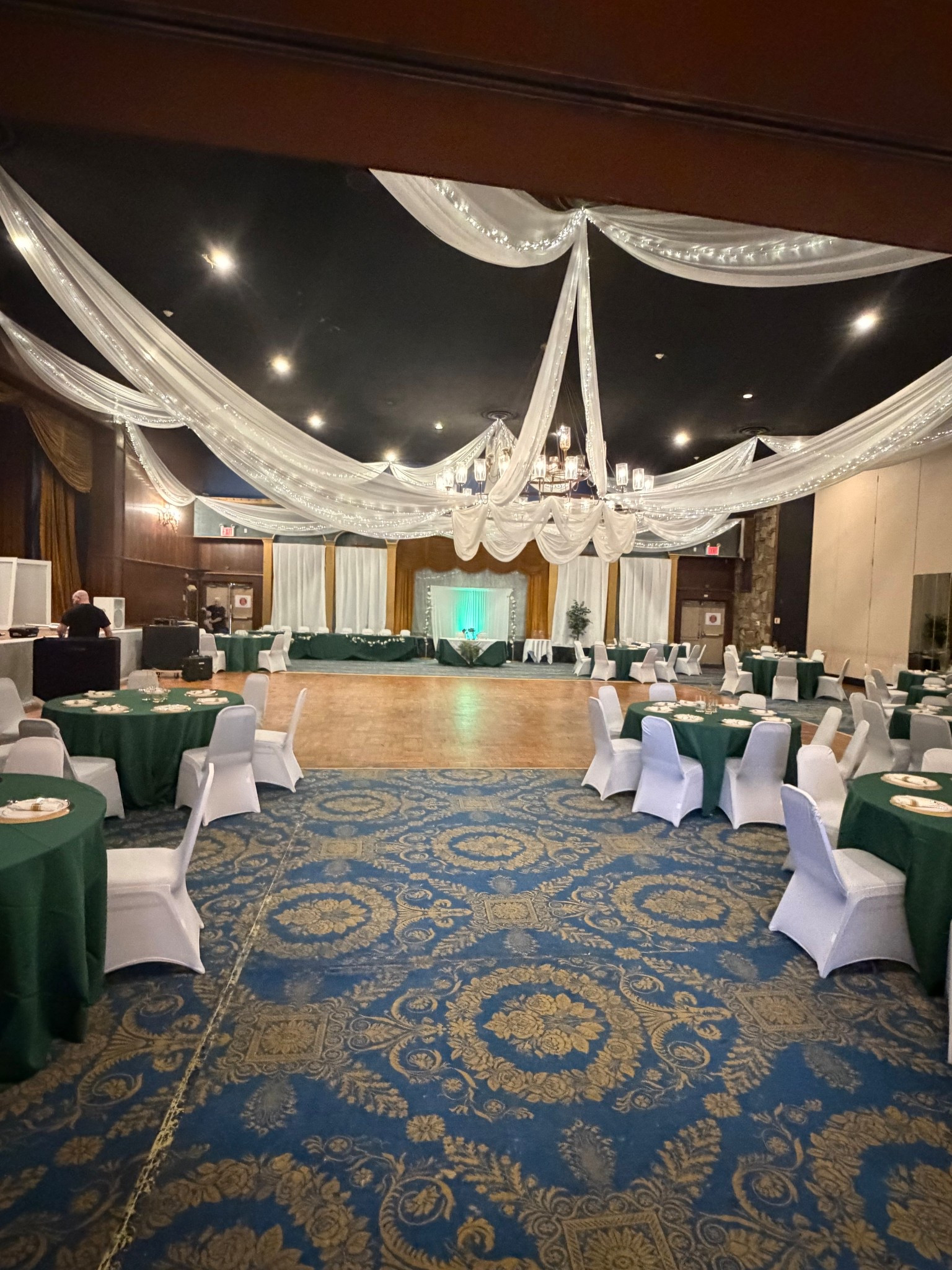 Wedding on a Budget? I got you! 

#LTKSaleAlert #LTKHome #LTKWedding