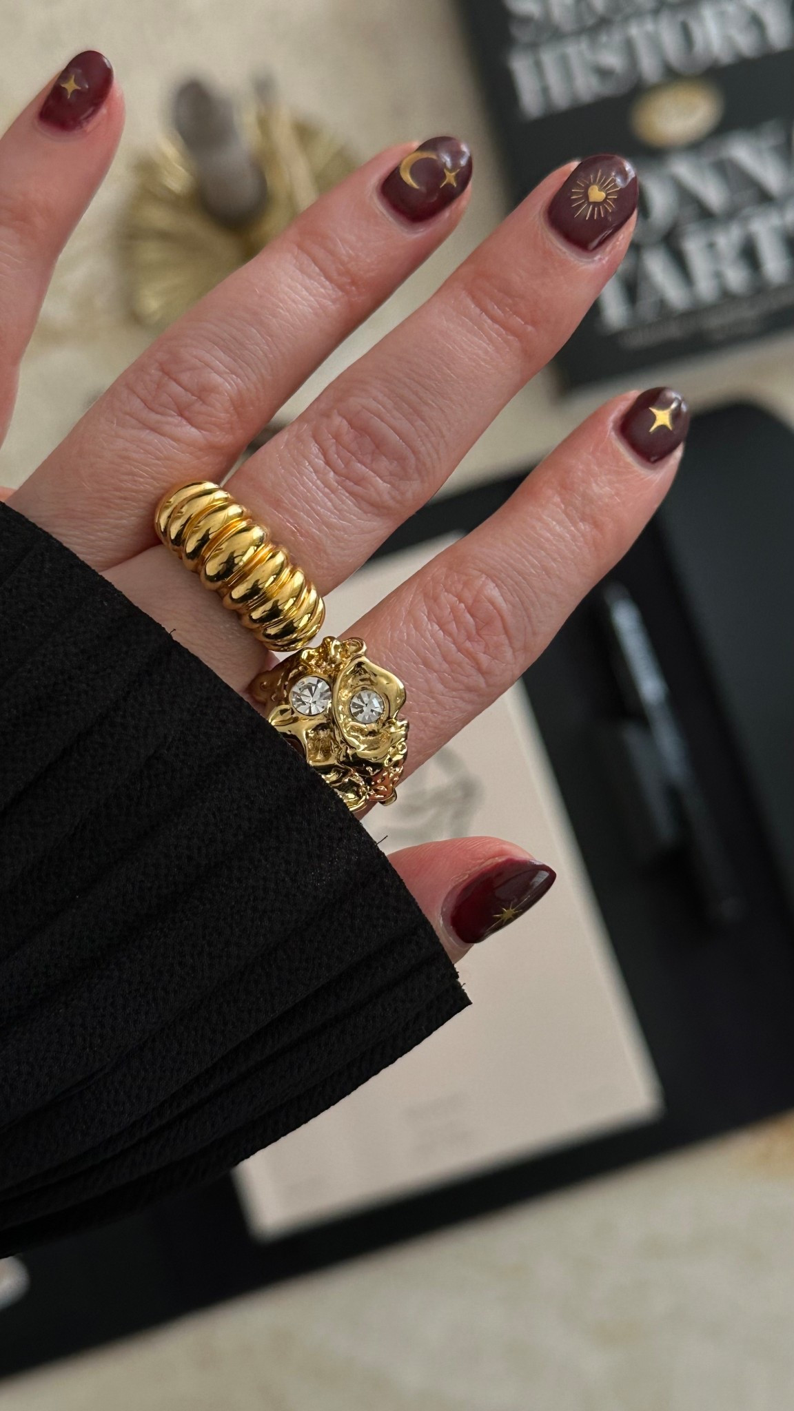 Stack it like it’s hot 🔥 gold claw, molten metal diamonds, all against a black plissé top for effortless Monday sparkle ✨
.
gold claw ring | molten metal diamond ring | black plissé top | ring stack | stacking rings | statement rings | everyday jewellery | layered rings | jewellery edit | festive jewellery | party season jewellery | Black Friday jewellery | gift guide jewellery | bold rings | playful jewellery | elevated basics 

#LTKpartywear #LTKgiftguide #LTKluxury