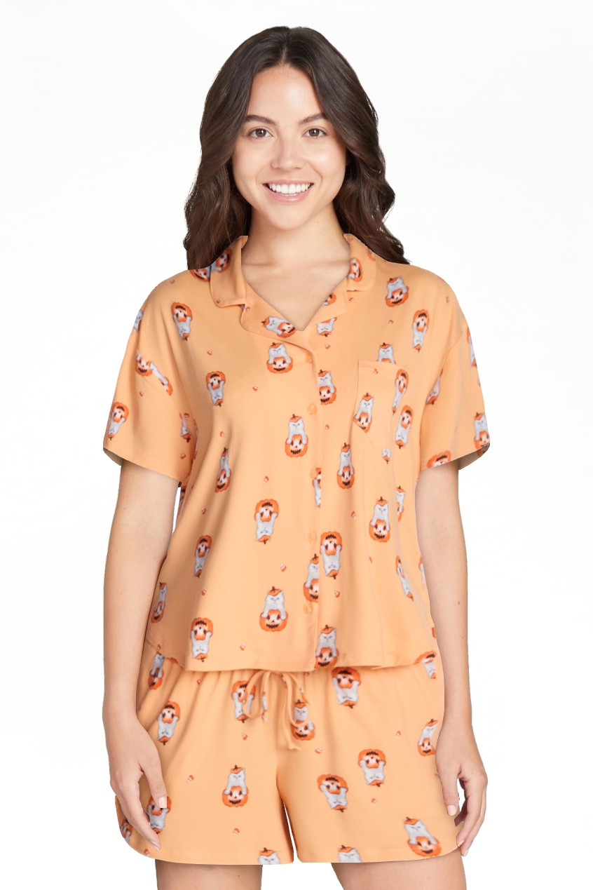 Halloween Women's Notched Top and Shorts Pajama Set from Way to Celebrate, 2-Piece, Sizes XS-3X | Walmart (US)
