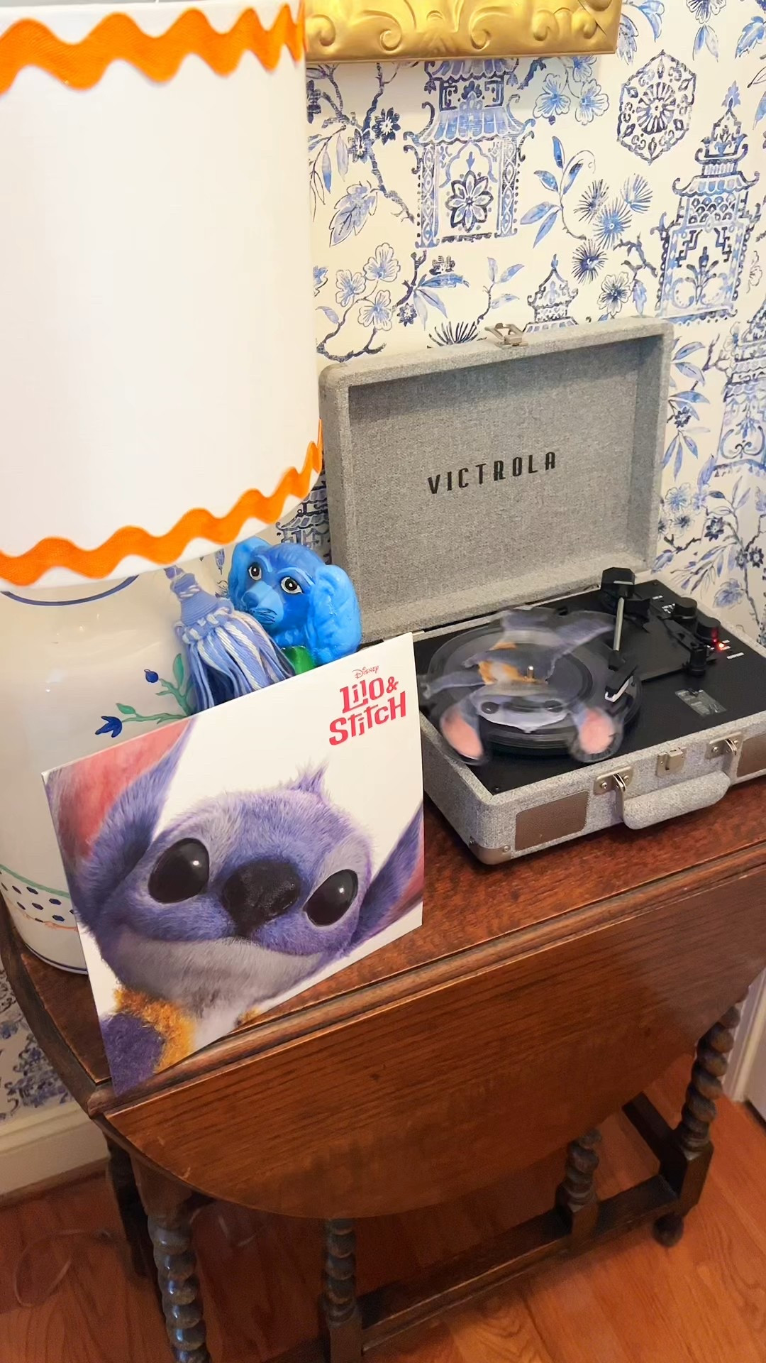 the cutest vinyl you have ever seen! lilo and stitch 🌈🍍🐠🪸🌊

#LTKParties #LTKHome