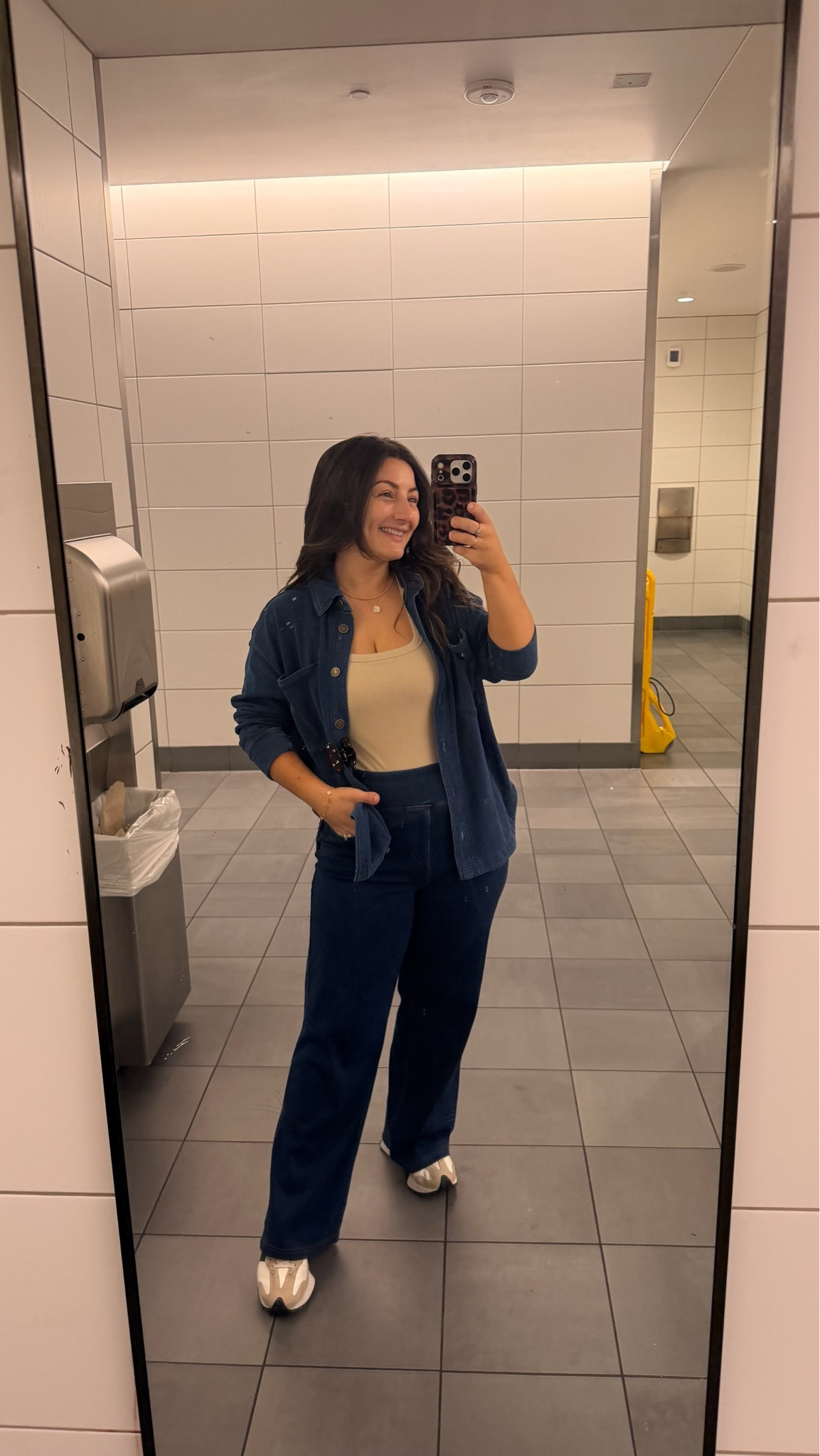 Comfy travel outfit! 

 Top size xs 
Tank size small 
Stretchy and soft denim Pants size small petite 

5'0" 140lbs
 Petite friendly

#LTKootd #LTKPetite #LTKTravel