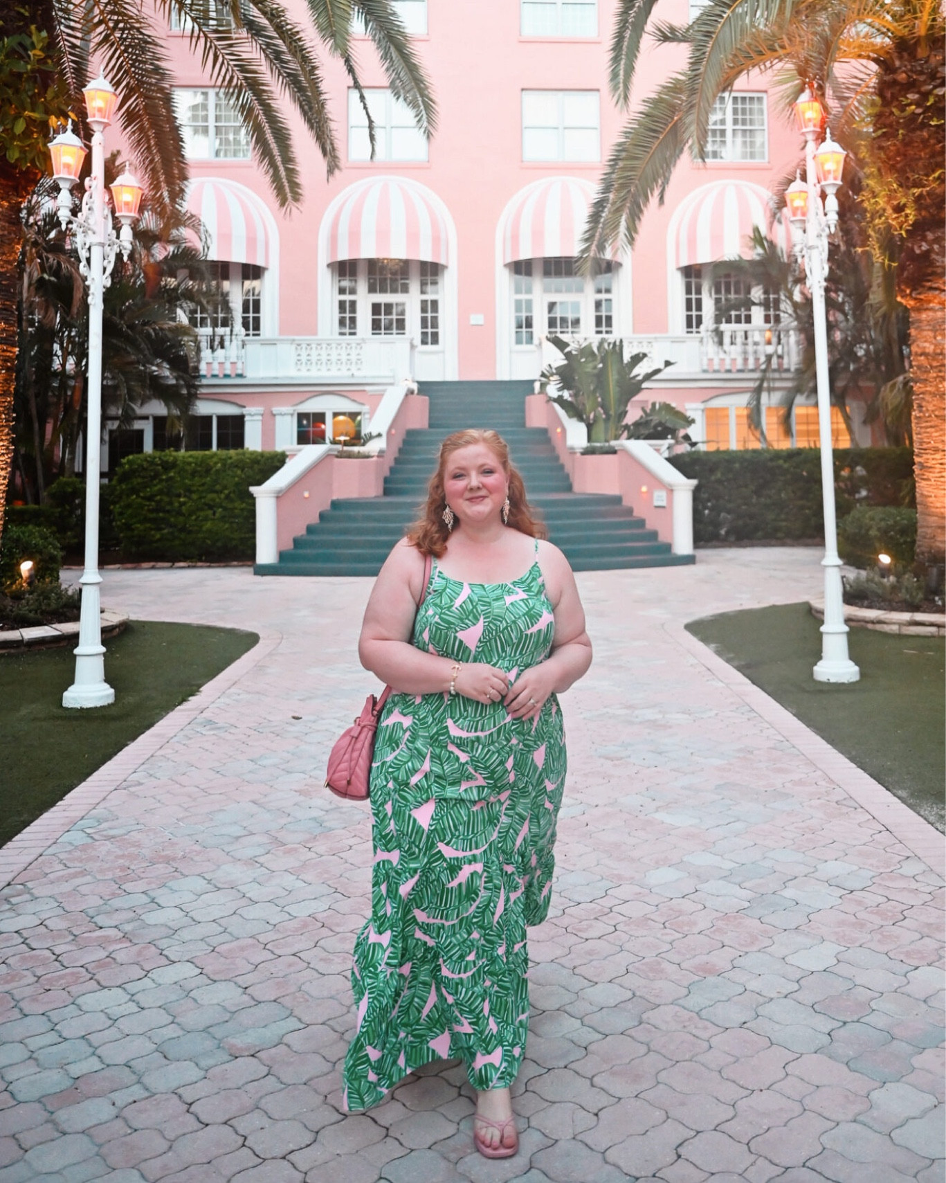 Tropical Vacation Outfit 🩷🌴

Lilly Pulitzer, vacation dress, tropical dress, Florida outfit, Kendra Scott


#LTKSeasonal #LTKTravel #LTKMidsize