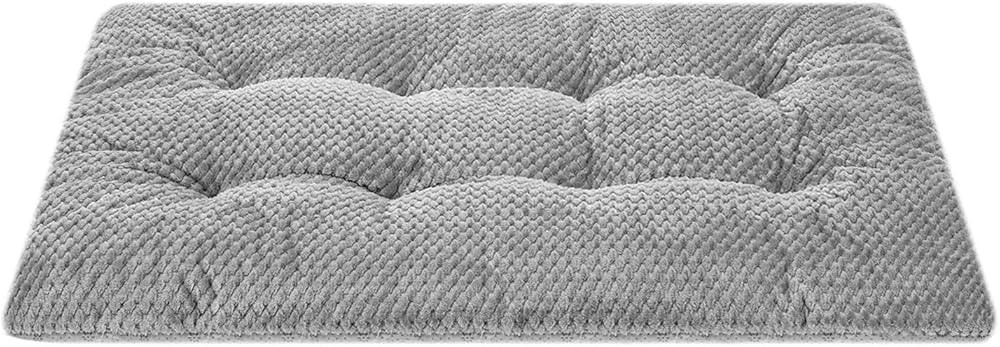 WONDER MIRACLE Fuzzy Deluxe Pet Beds, Super Plush Dog or Cat Beds Ideal for Dog Crates, Machine W... | Amazon (US)