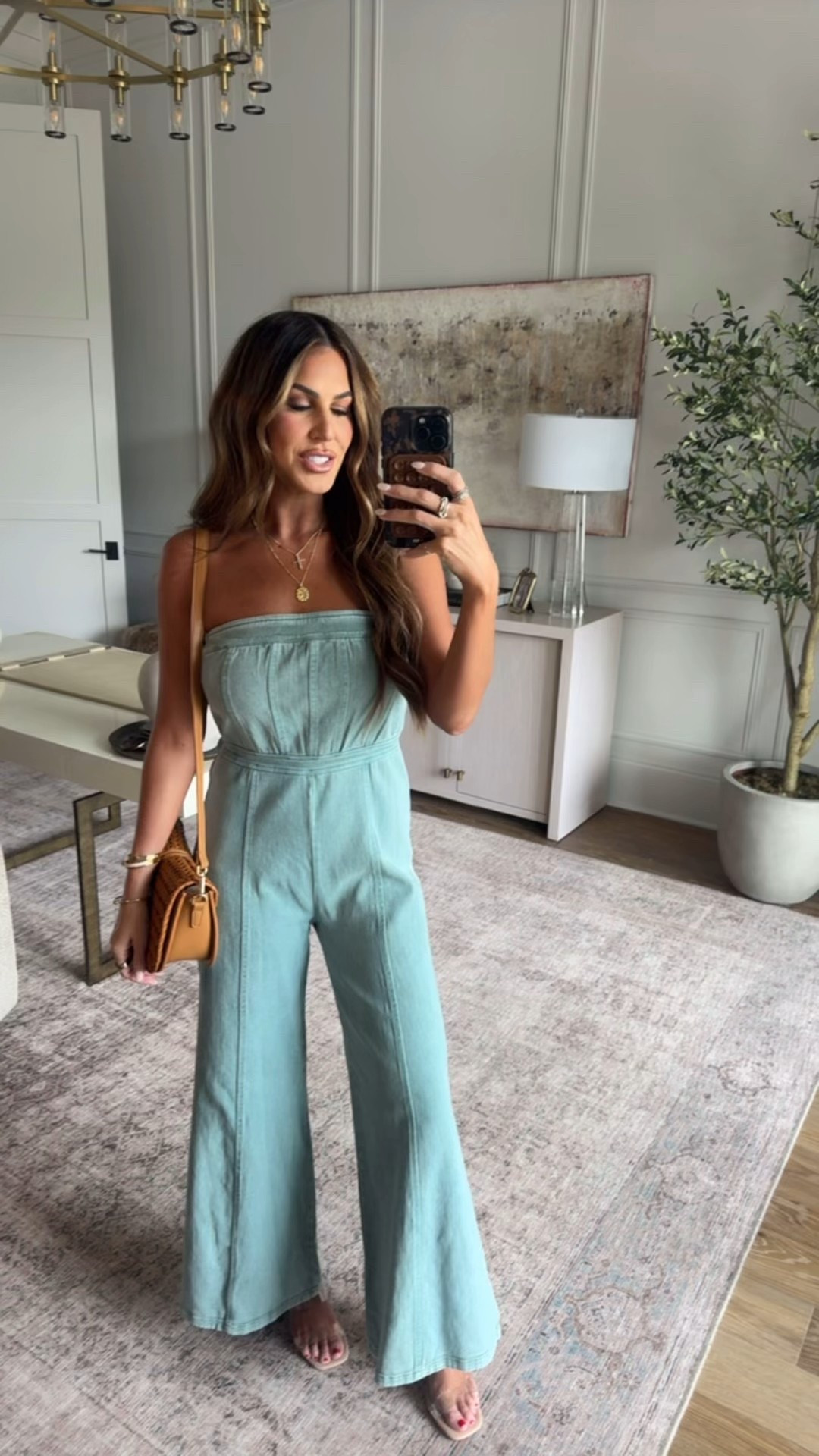 vici's new arrivals of the week 💙 use my code hollie35 for 35% off all vici pieces! 
Size small 
 