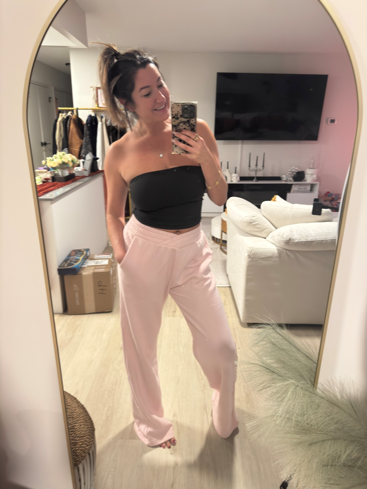 I’m wearing these in a medium if you like them extra long for around the house! 

#LTKSeasonal #LTKFindsUnder100 #LTKStyleTip