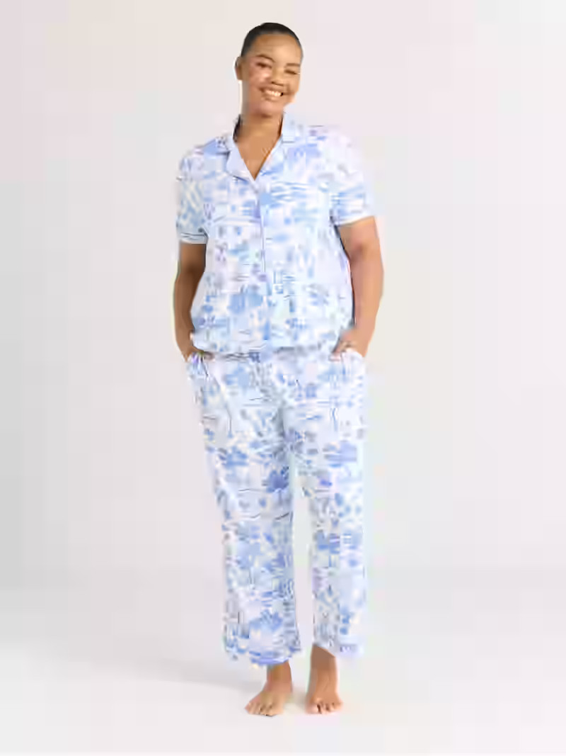 Joyspun Women's Dreamy Soft Collection Notch Collar Short Sleeve Knit Top & Capri Pajama Set, 2-P... | Walmart (US)
