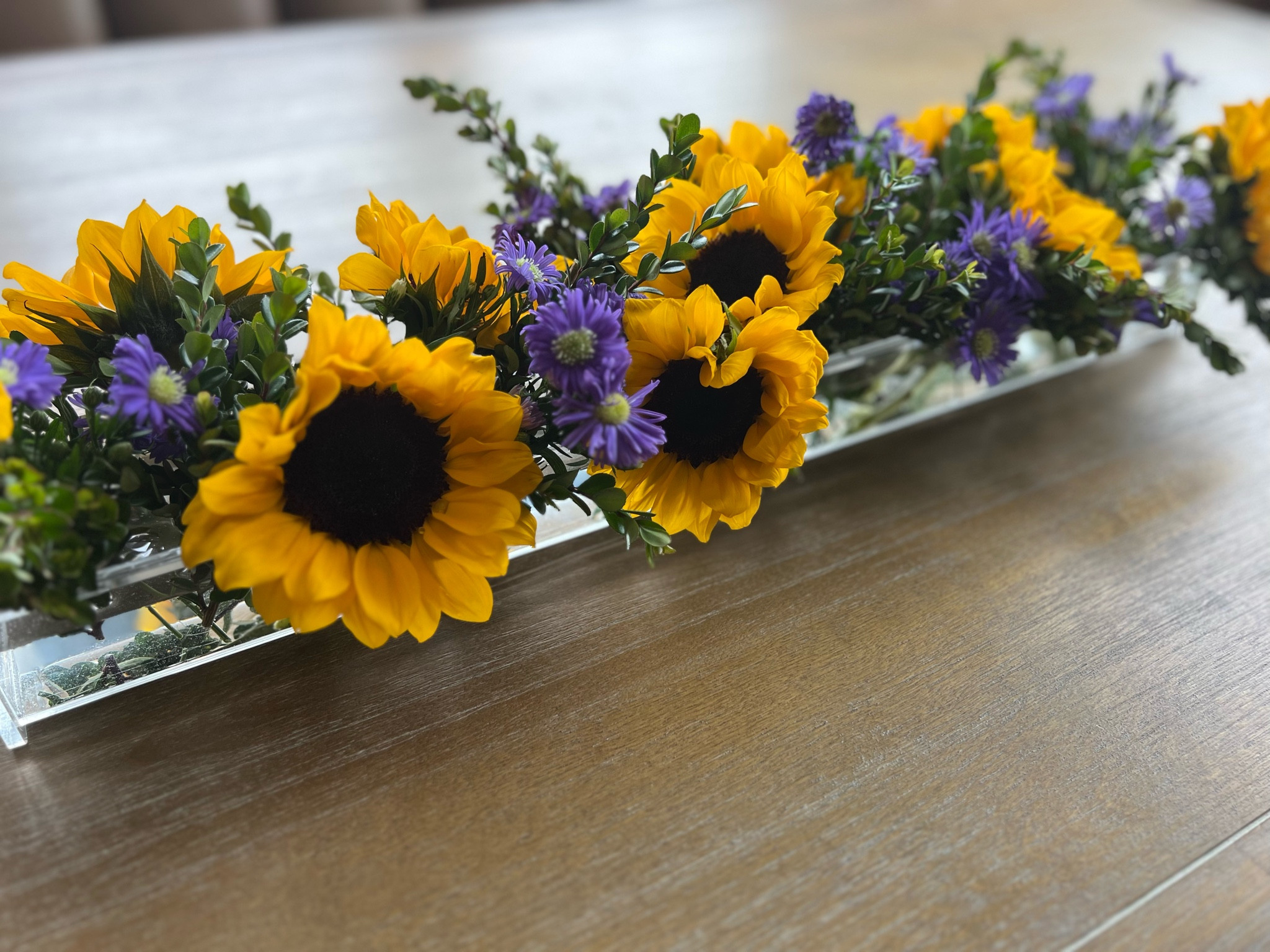 Shop this acrylic centerpiece vase. 

#homefinds #homedecor #vases 

#LTKhome #LTKFind #LTKGiftGuide