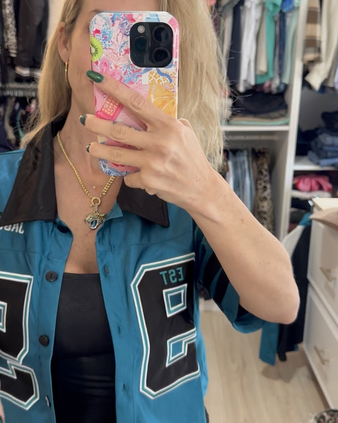 Well, Fashion Nova is no longer on LTK … I didn’t know that until I went to upload these videos🙃
Both of these tops are on their site and on SALE. They carry a ton of other NFL teams. So, I figured I would share anyways. ❤️
I can link my necklace though. They also carry lots of NFL pendants. 

Game Day. Football Game. #JacksonvilleJaguars. #JaxJags. #NFL


#LTKootd #LTKSaleAlert #LTKOver40