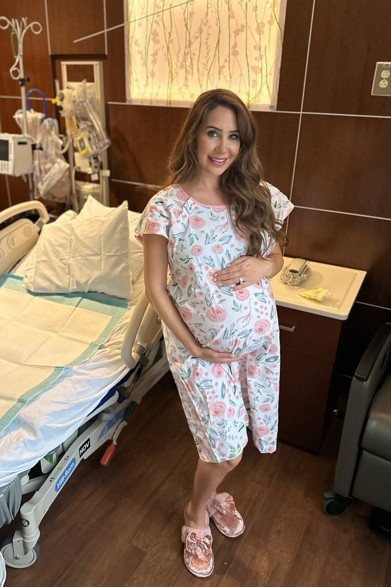The best thing I bought was this Gown before my delivery! 100% recommend this piece for your hospital comfort

#LTKBump #LTKFamily #LTKBaby