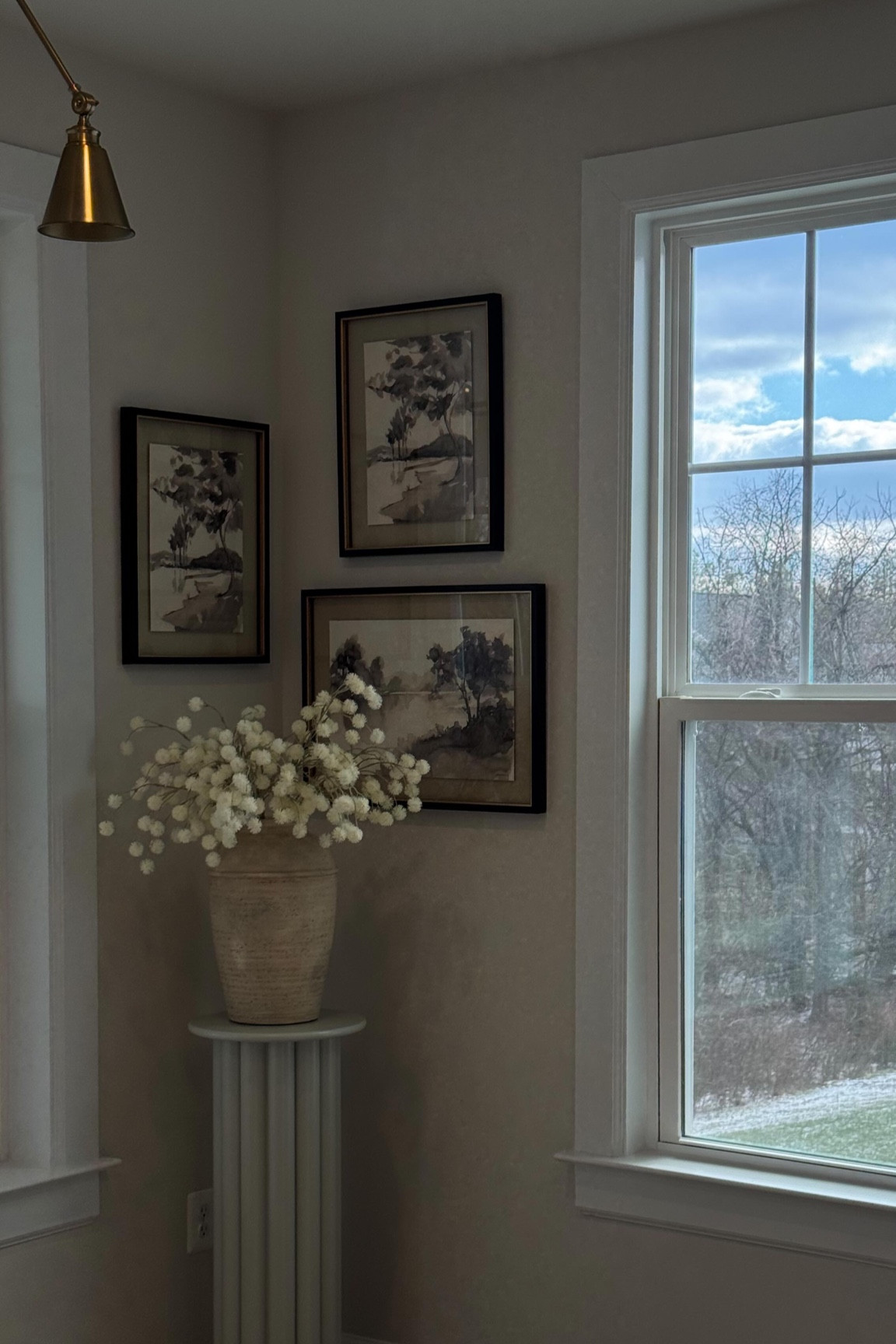 Snow days at home are just so magical ❄️🤍 

Loving these frames from the new spring collection 🖤 comment SHOP for the link! 
.
.
.
.
.
.
.
.
.
.
.
.
.
.
.
#trending #homesweethome #homedecor #reels #style #interiordesign #home #decor #homedesign #homeinspo #luxuryliving #Itkhome #springhome #winterdecor #stonefireplace #traditionalhome #refresh #targetstyle #westelm

#LTKHome #LTKSeasonal #LTKWatchNow