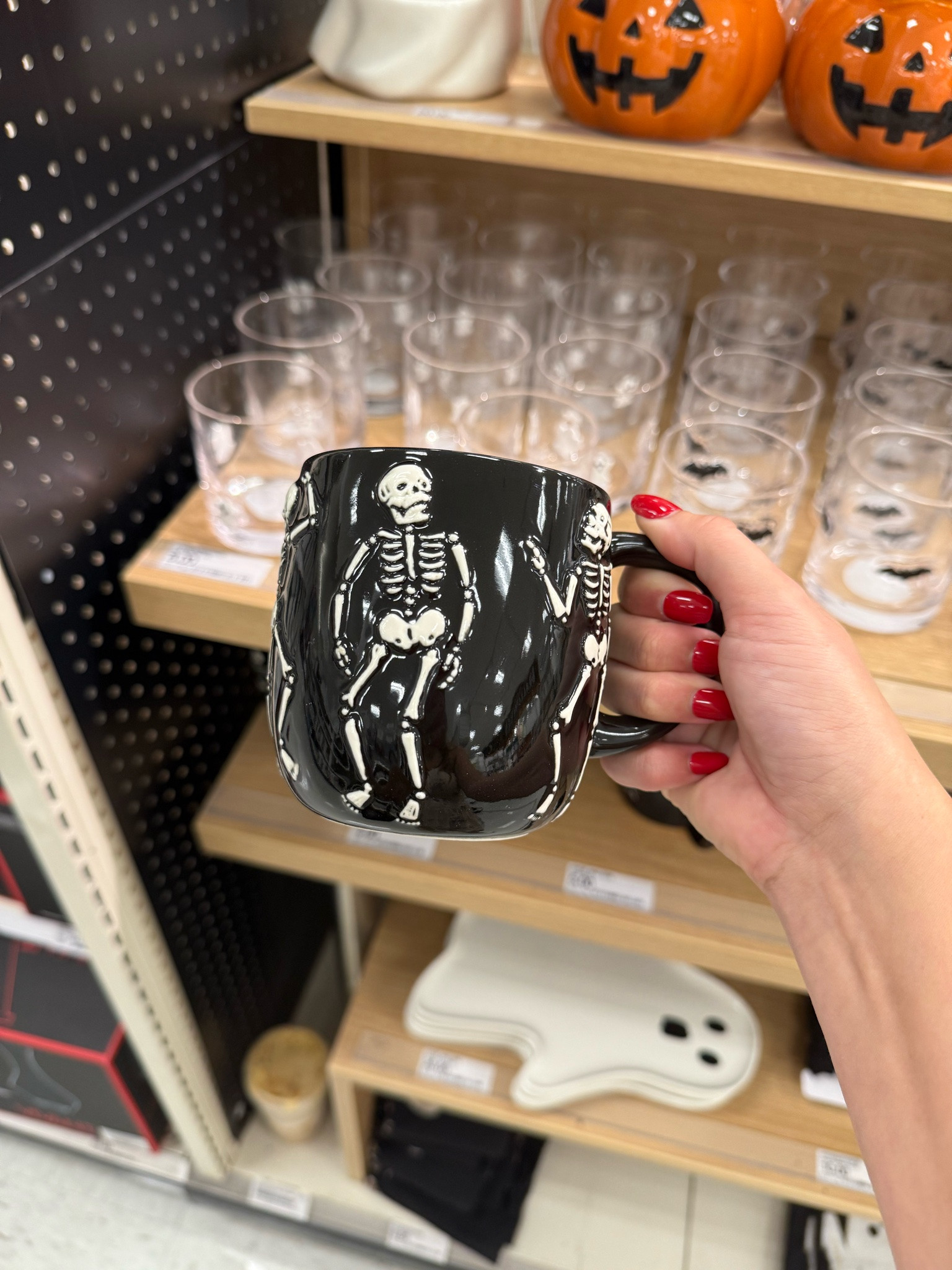 Skeleton coffee mug

Halloween decor Halloween home decor spooky decor Target finds Target home Halloween party

#LTKSeasonal #LTKmomlife #LTKHome