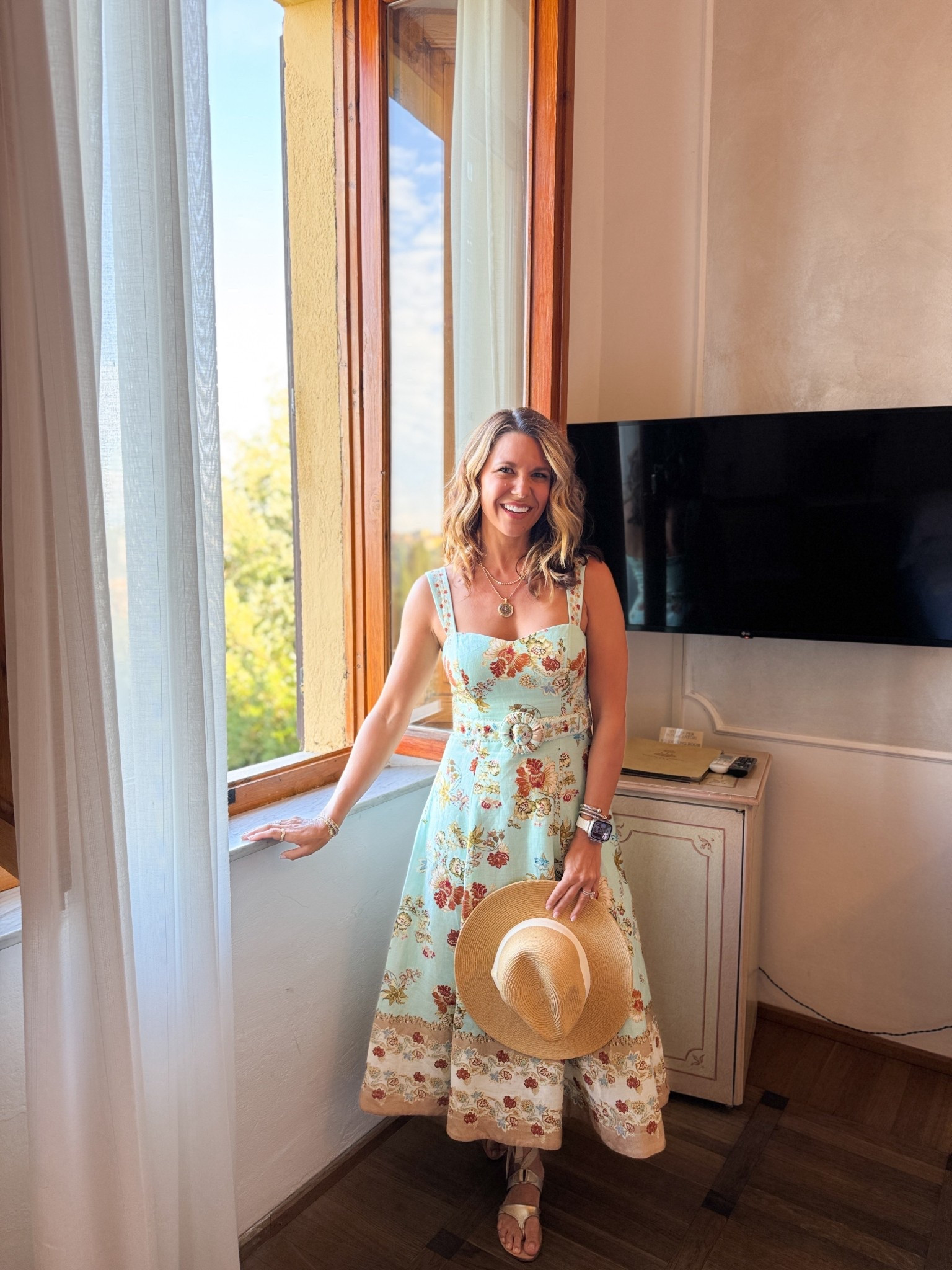 Under the Tuscan sun

#LTKSeasonal #LTKTravel #LTKStyleTip