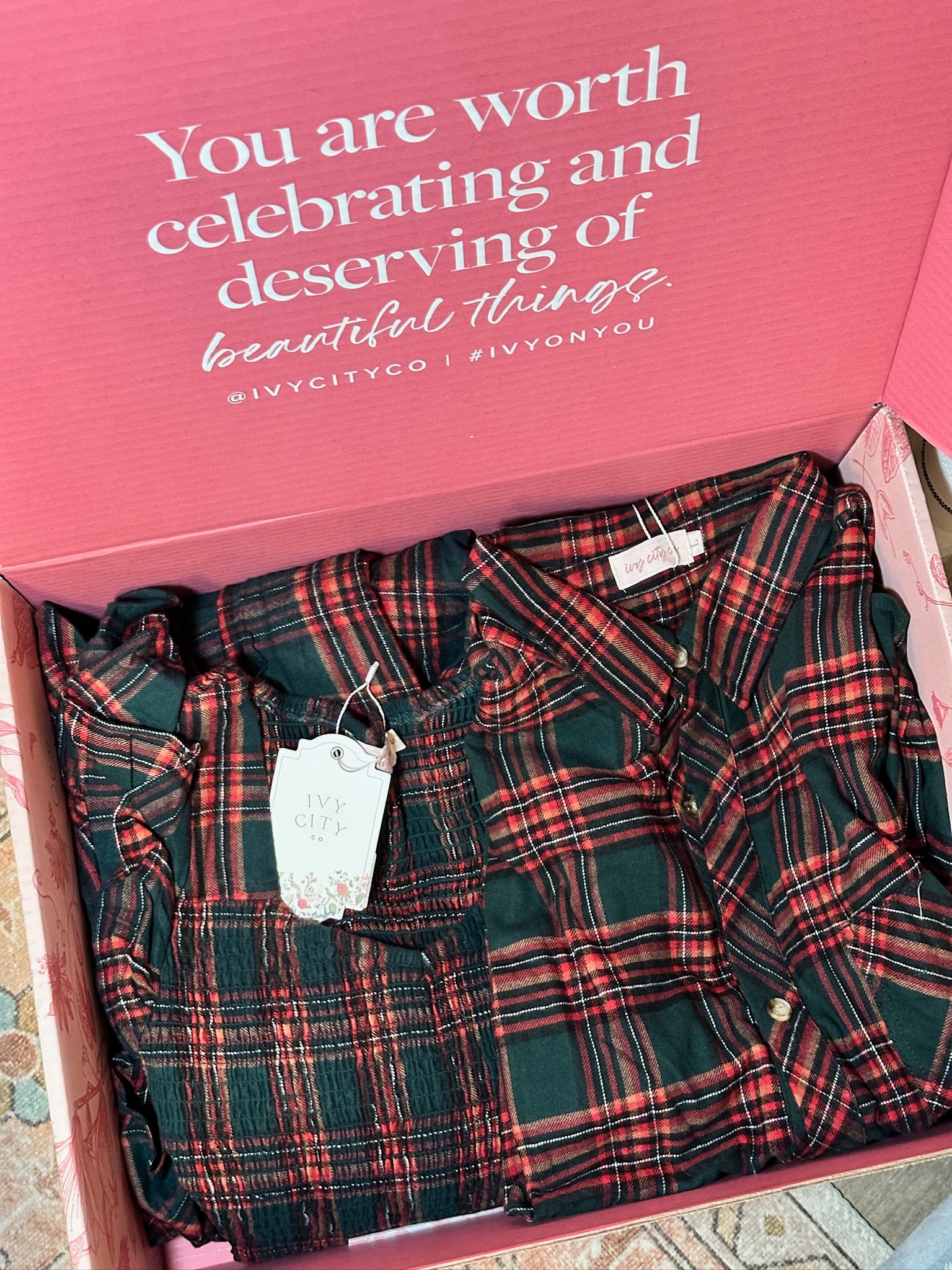 New from Ivy City Co.! 

Holiday 
Holiday outfit 
Flannel 
Ivy City 
Moreewithmo 

#LTKSeasonal #LTKHoliday #LTKStyleTip