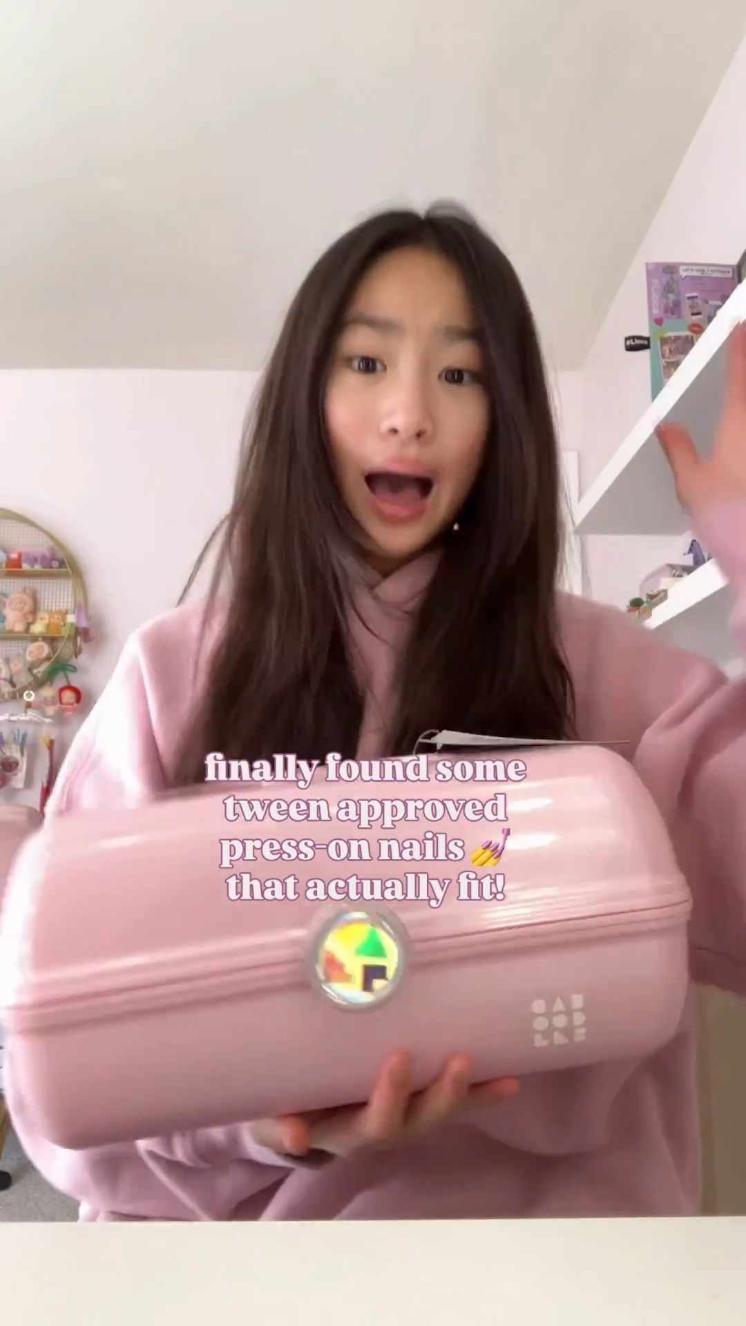 Finally some kid and tween approved press on nails from Olive & June!! 

press on nails, press on nails for kids, press on nails for tweens, olivia & june, nails