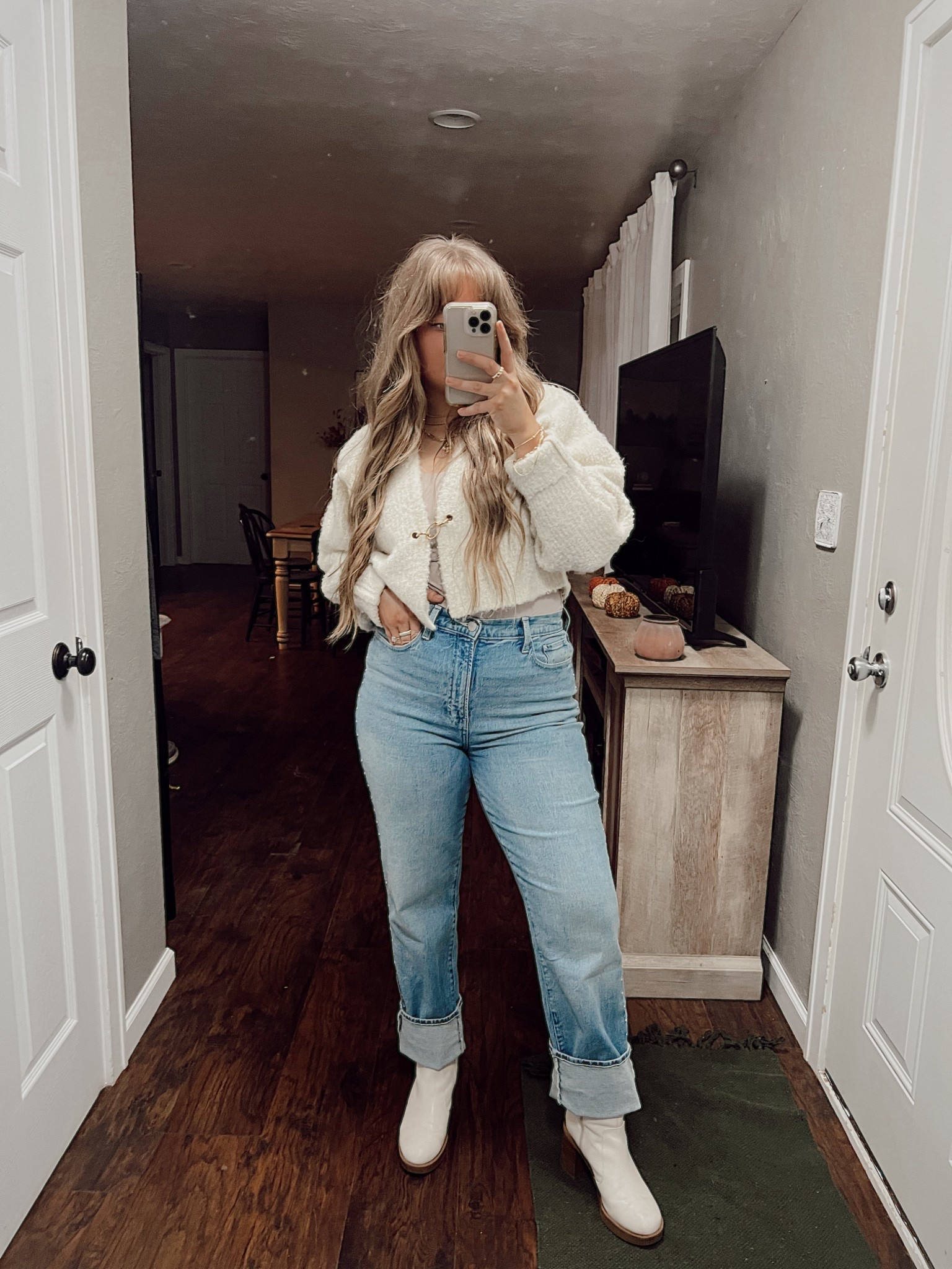 Cream ootd for fall 

#LTKU #LTKMidsize #LTKStyleTip