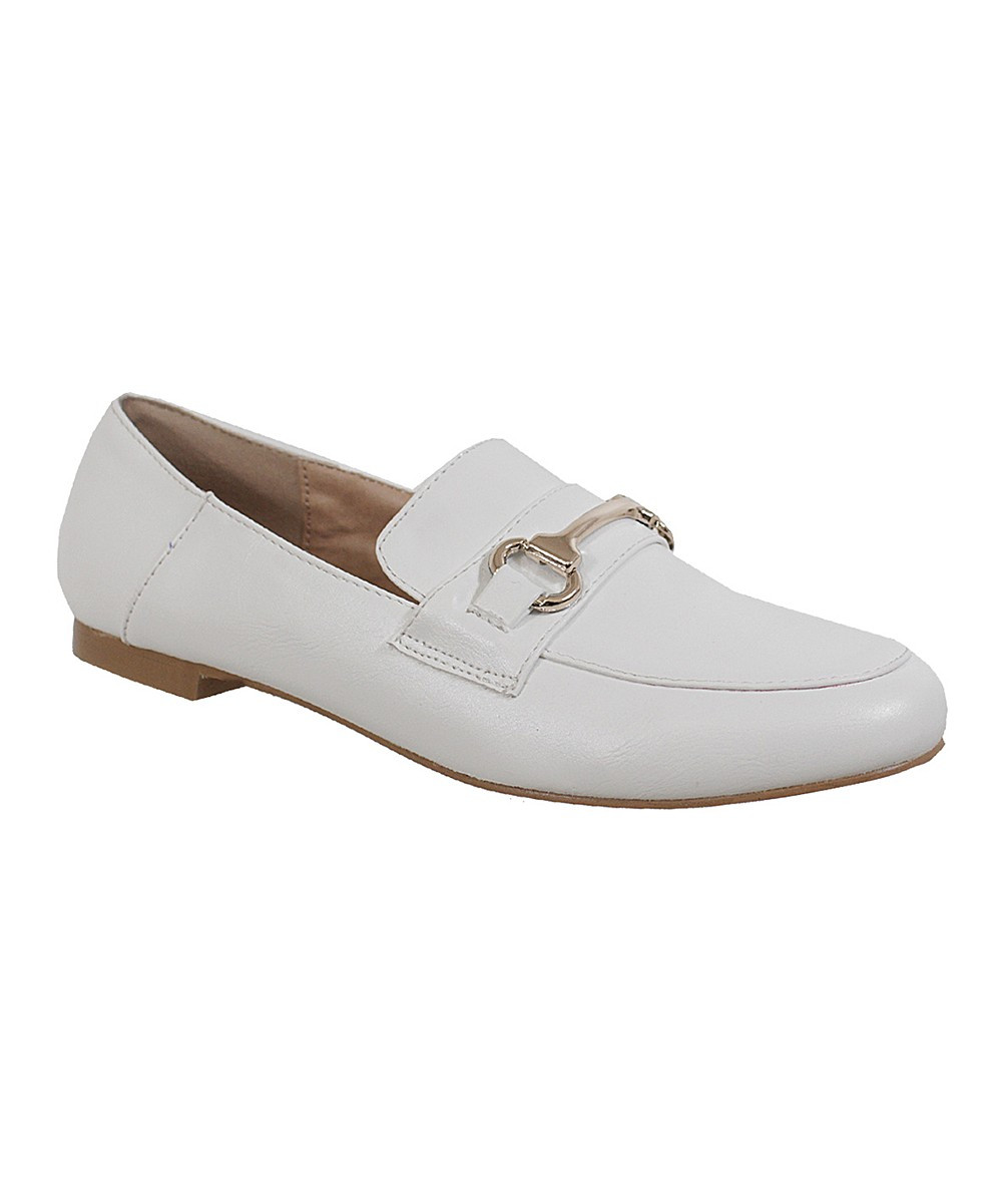 Yoki Women's Loafers WHITE - White Bit-Accent Chaslie Loafer - Women | Zulily