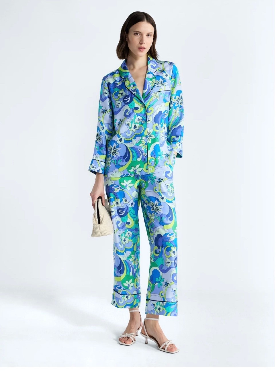 This set is gorgeous!!!! Pucci vibes at Walmart!! 100% silk!!!!

#LTKOver40 #LTKMidsize #LTKSeasonal