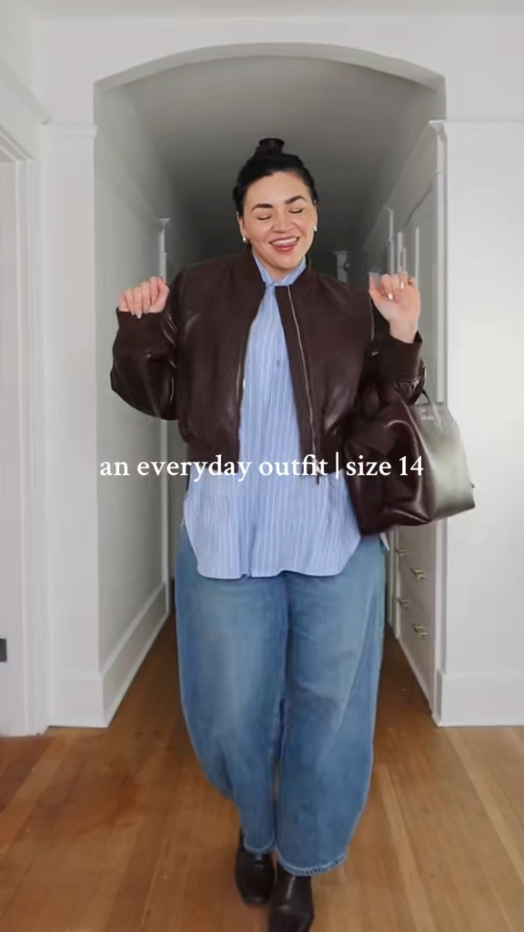 Had to repost because this blouse is one of my most worn pieces in my wardrobe and it’s half off…

I’m a size 14 and wearing

Top XL
Jeans size 33
Jacket size XL

It’s also absolutely packed with my wardrobe workhorses

#midsize

#LTKSpringSale #LTKgrwm #LTKMidsize