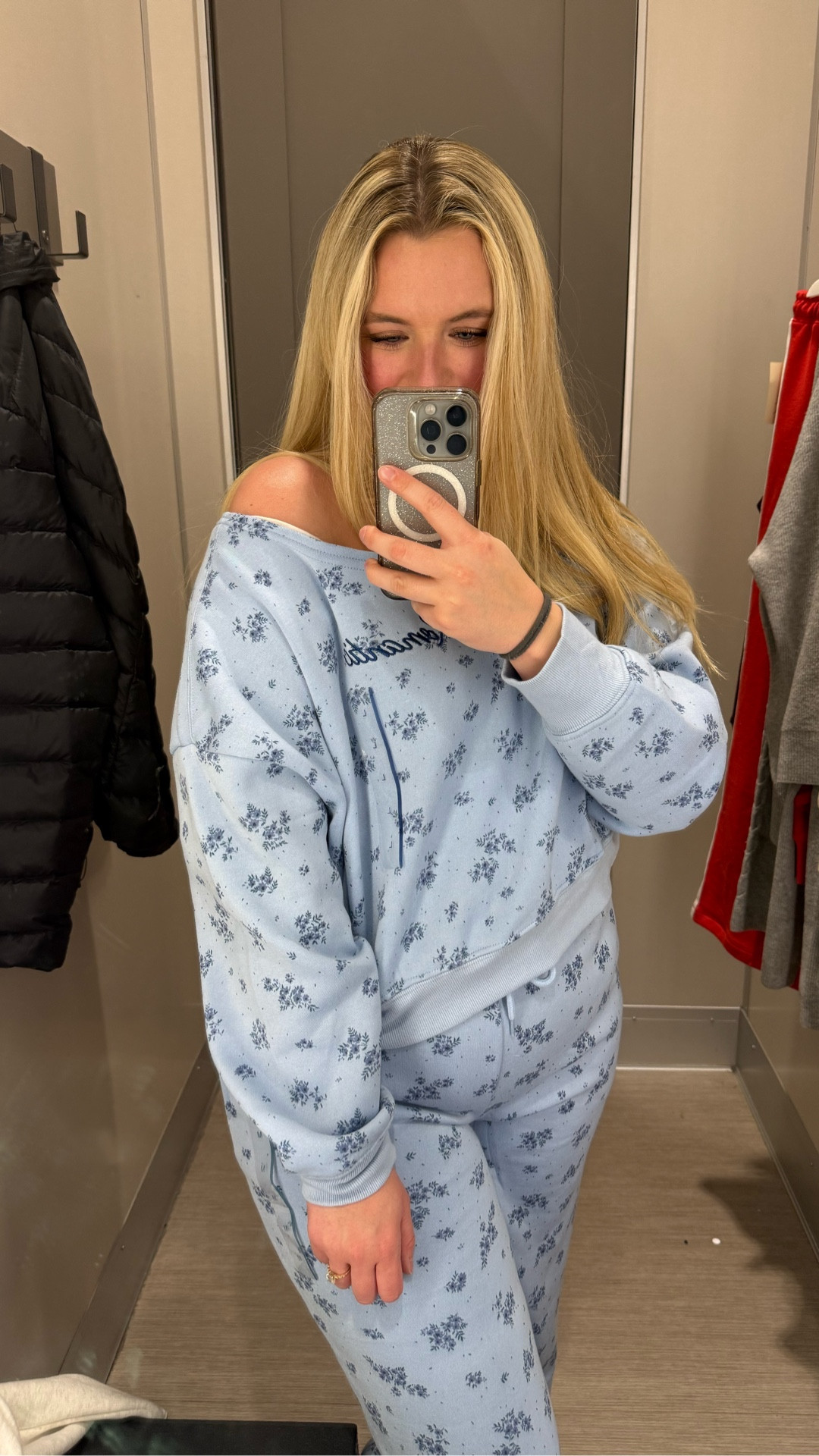 Am I the only mom who LOOVVVEESS a good two-piece-set? It’s the ultimate cheat code to being comfy all day long!

#outfitinspo #momfinds #momoutfit #momootd #postpartumoutfits 

#LTKootd #LTKmomlife #LTKMidsize