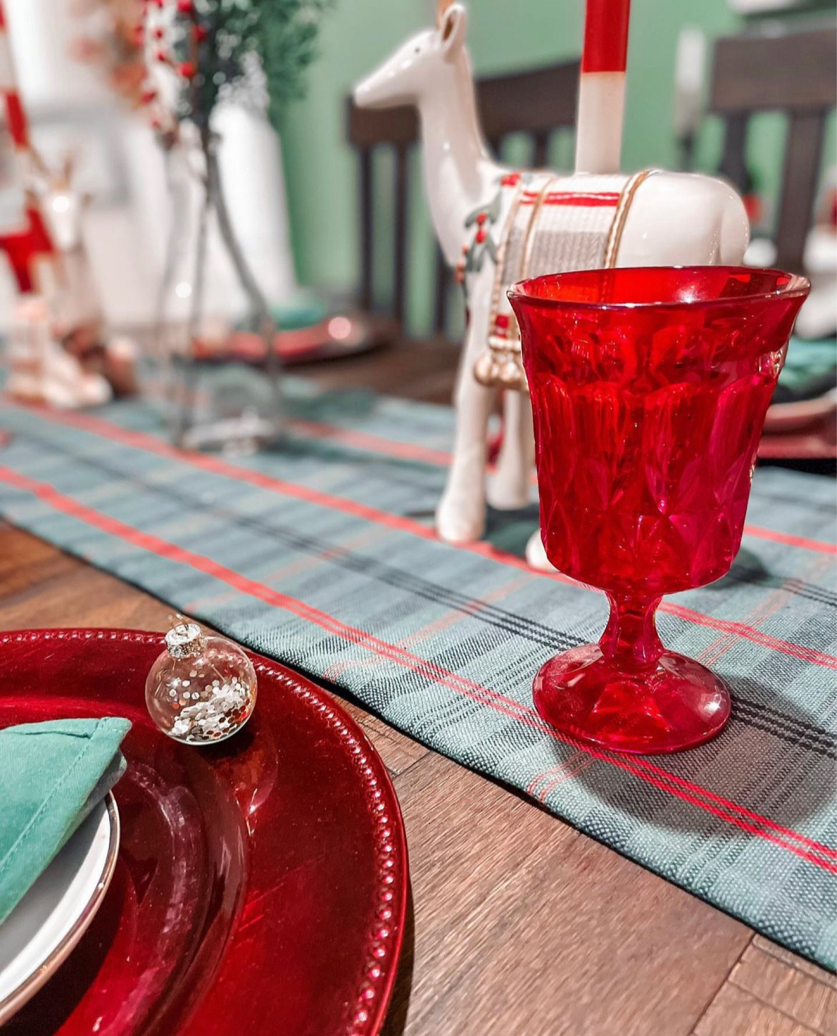 Christmas Holiday Table setting Christmas Tablescape  

#LTKhome #LTKSeasonal #LTKHoliday