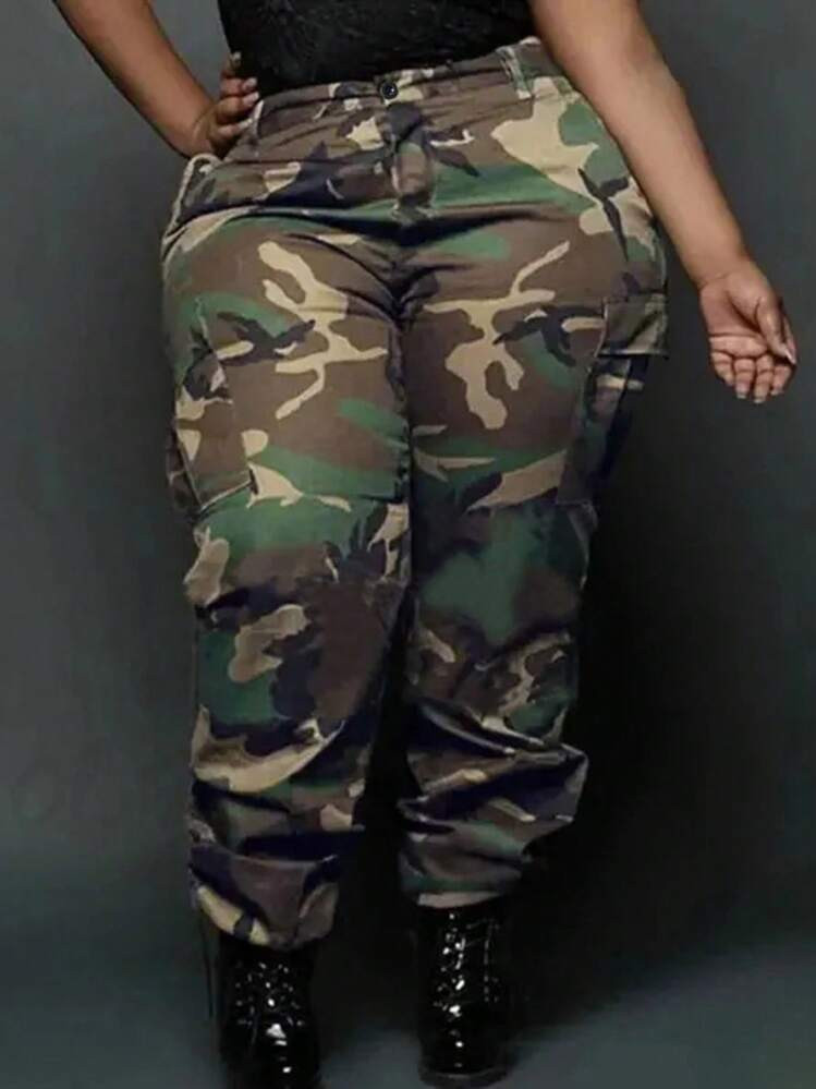 Plus Size Women's Casual Camouflage Pocket Cargo Pants | SHEIN