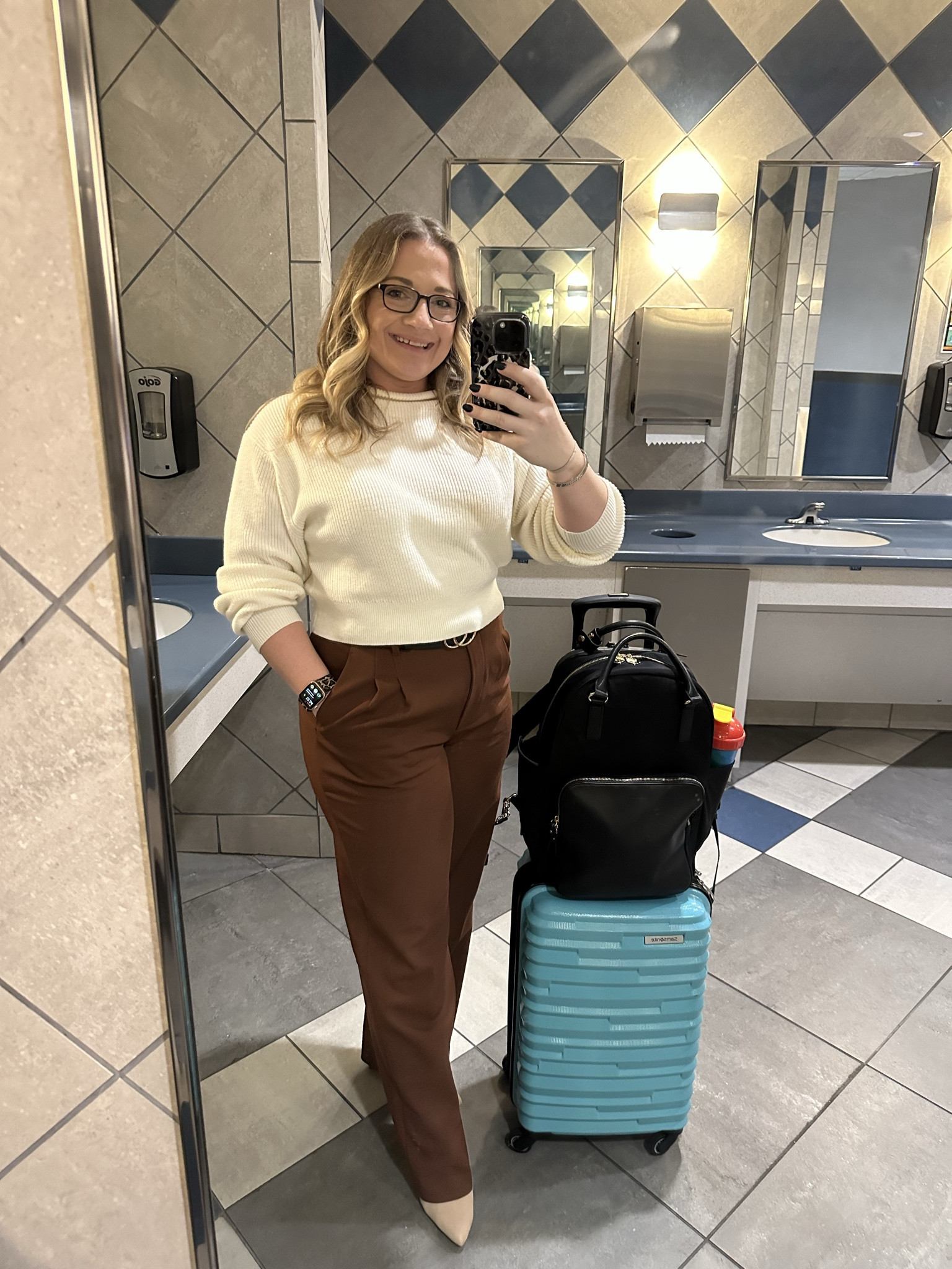Travel Work Outfit that slays a conference. This outfit is Aritzia head to toe but it is out of season right now so I’m linking some similar quality pieces that can work. I am a L-XL in this picture. 

#LTKMidsize #LTKWorkwear #LTKootd