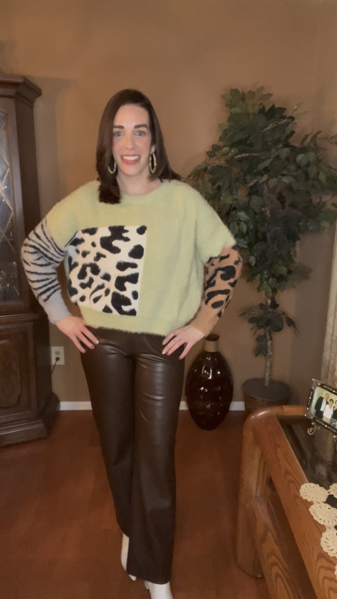 Colorblock leopard print sweater (small). Dark brown leather straight leg pants (27). White boots (8.5). #sweater #sweaters #leopardsweater #colorblocksweater #pants #straightlegpants #leatherpants #brownpants #boots #whiteboots #winteroutfit 

#LTKSeasonal #LTKFindsUnder100 #LTKStyleTip