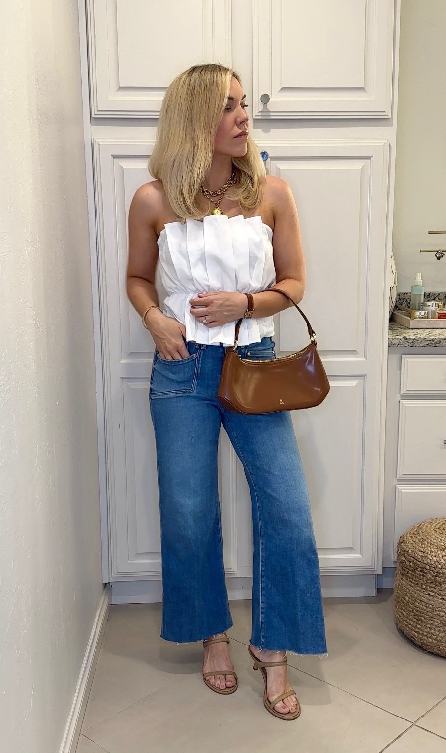 How cute is this Amazon top! 
Paige jeans 

#LTKdayinmylife #LTKootd #LTKSeasonal